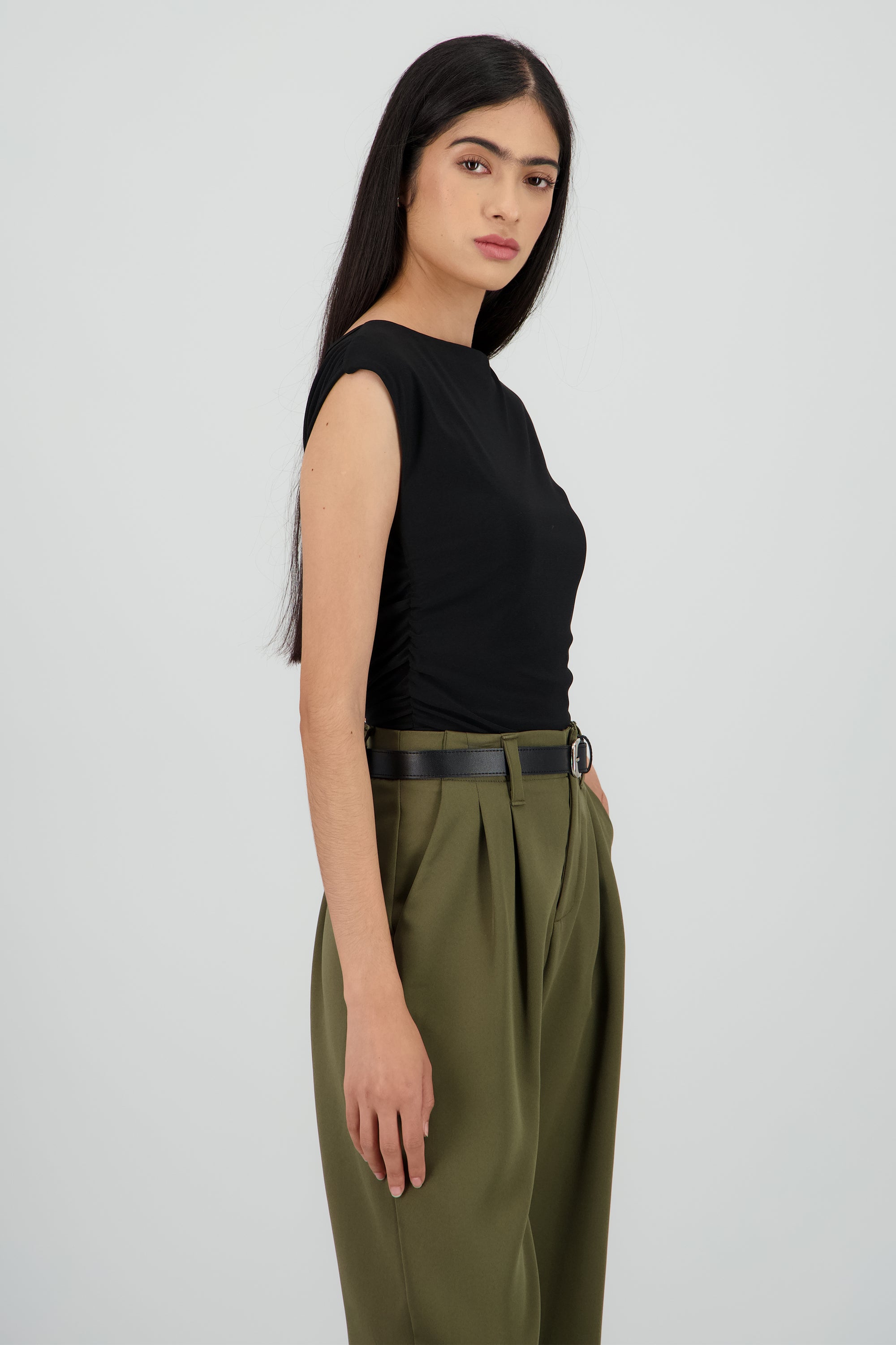 Bodysuit sin manga cuello barco NEGRO