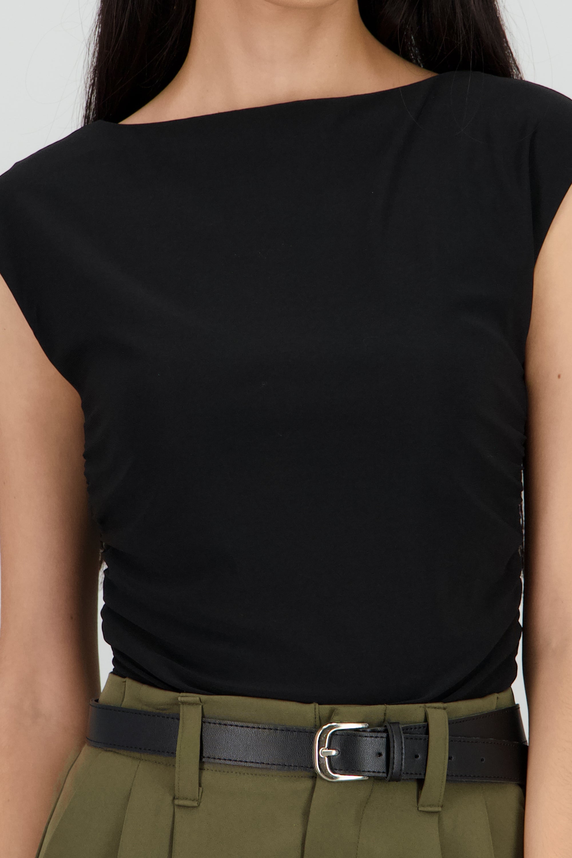 Bodysuit sin manga cuello barco NEGRO