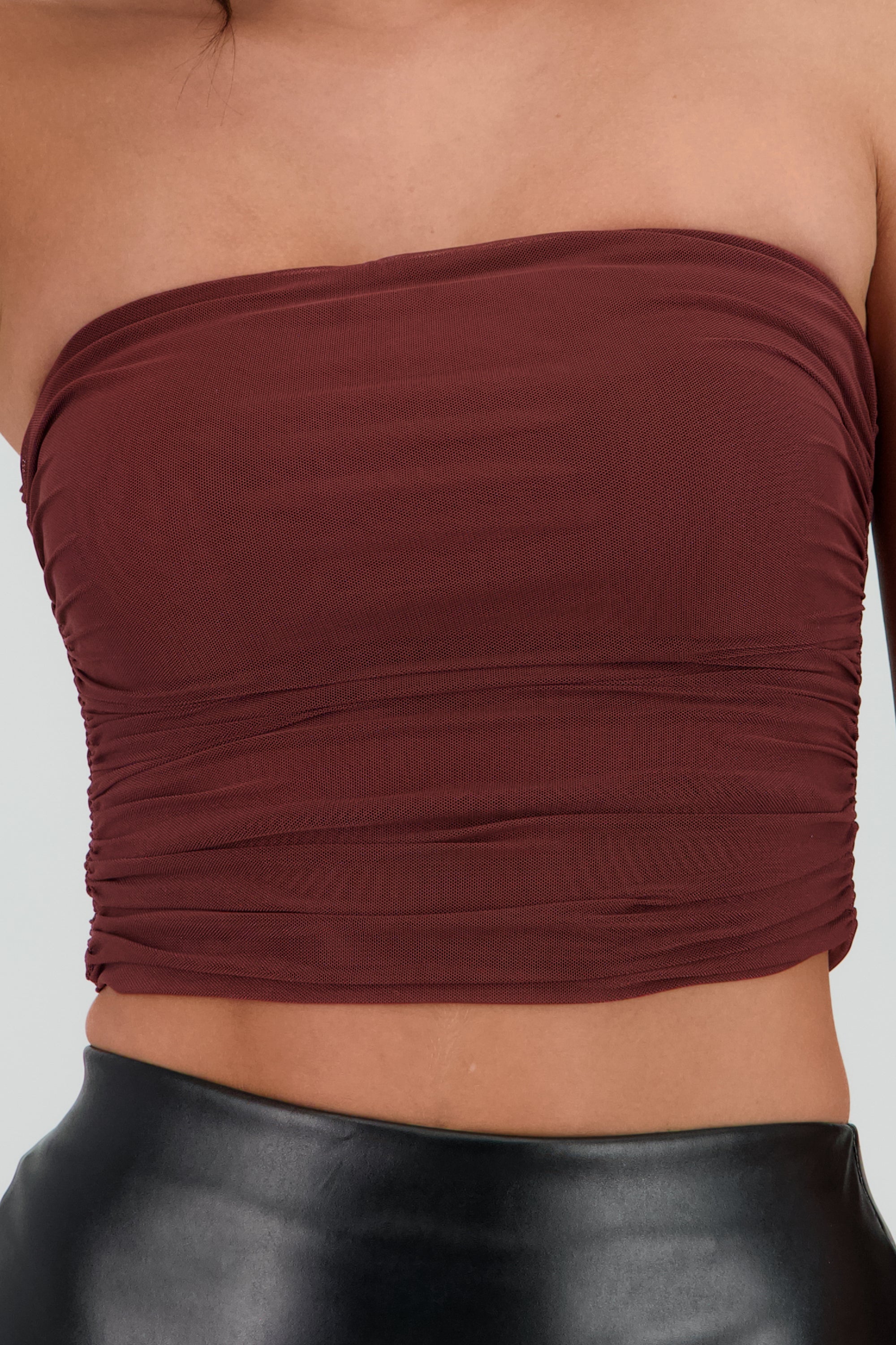 Top mesh liso sin tirantes CHOCOLATE