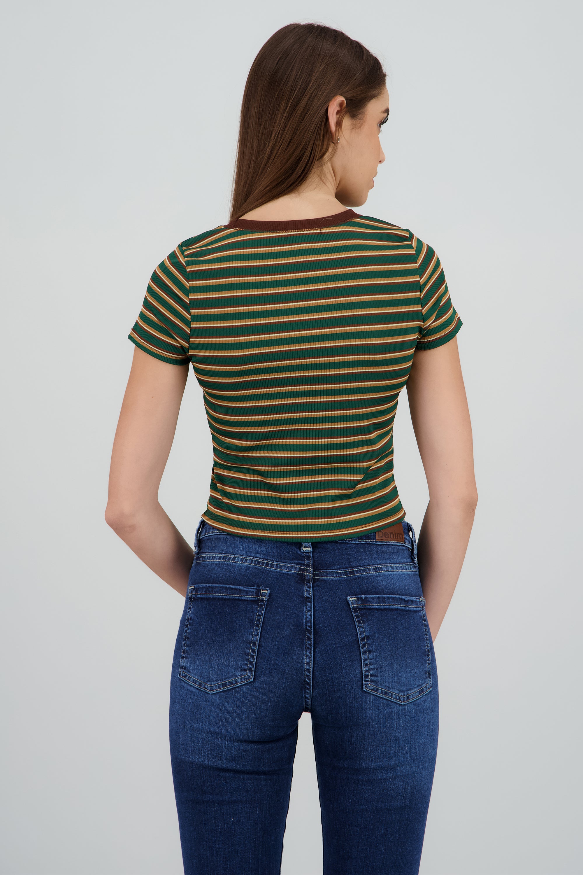 Playera cuello redondo lineas VERDE COMBO