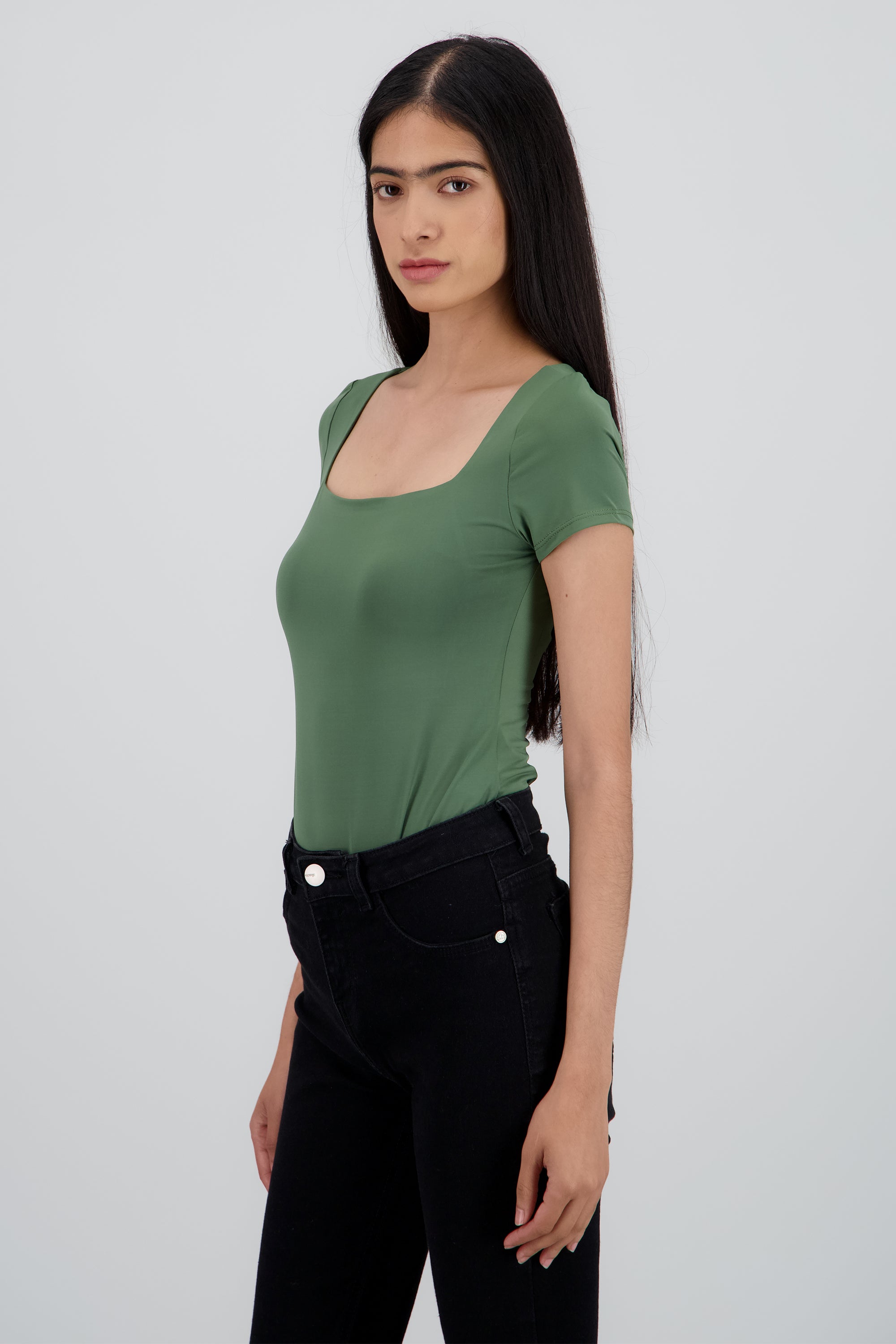 Body manga corta escote cuadrado OLIVO