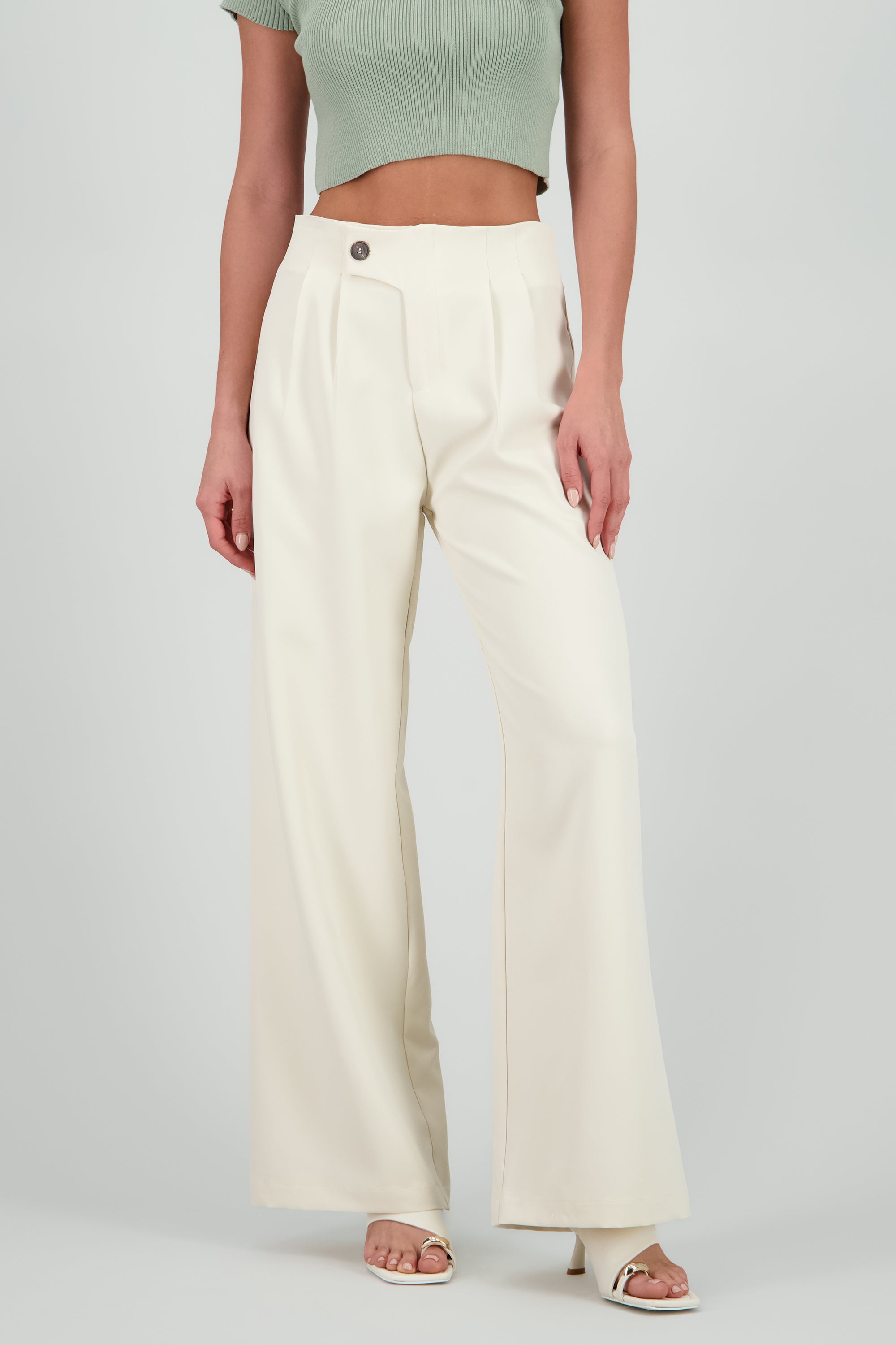 Pantalon sastrado detalle pretina CREMA