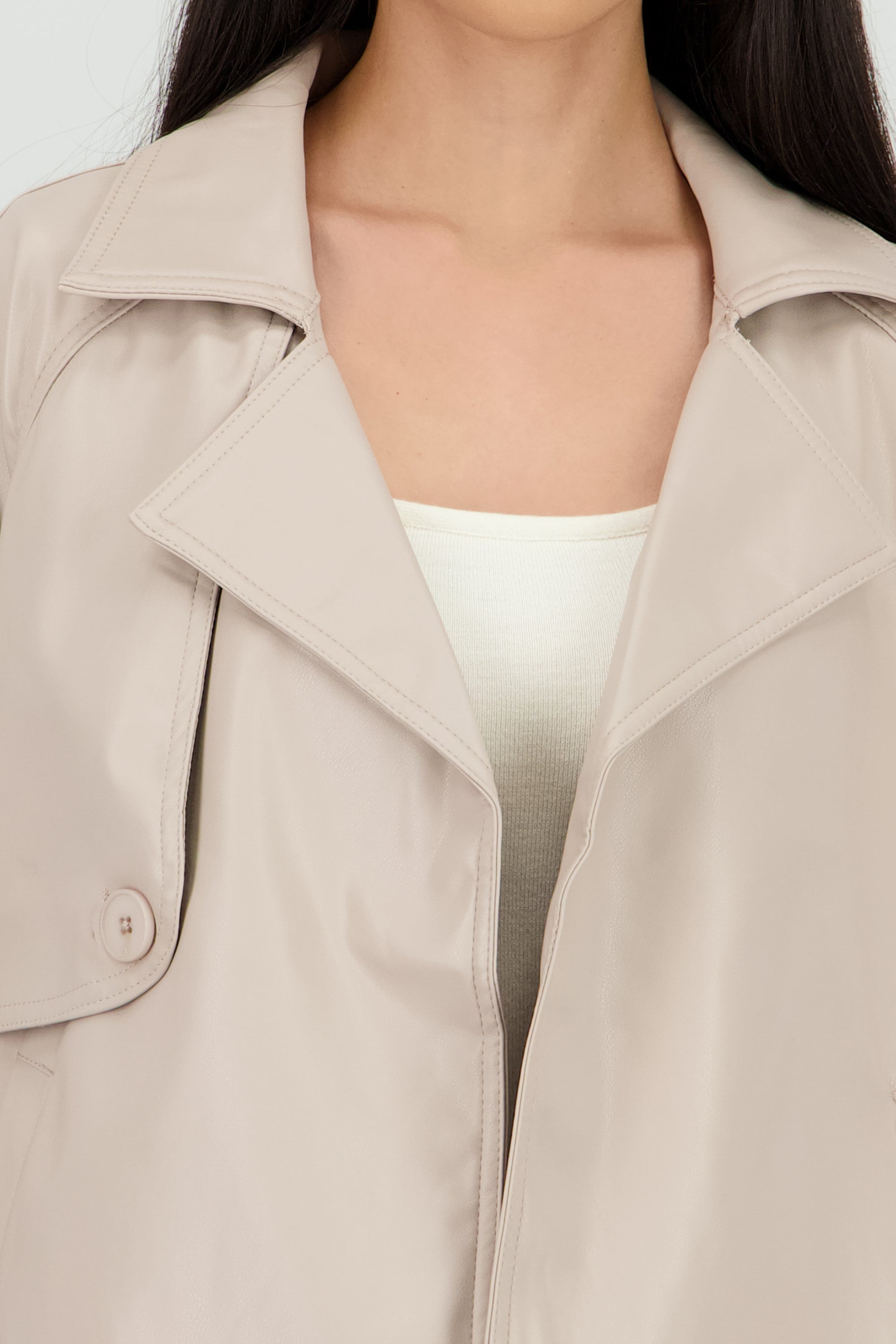 Trench corto PU CREMA