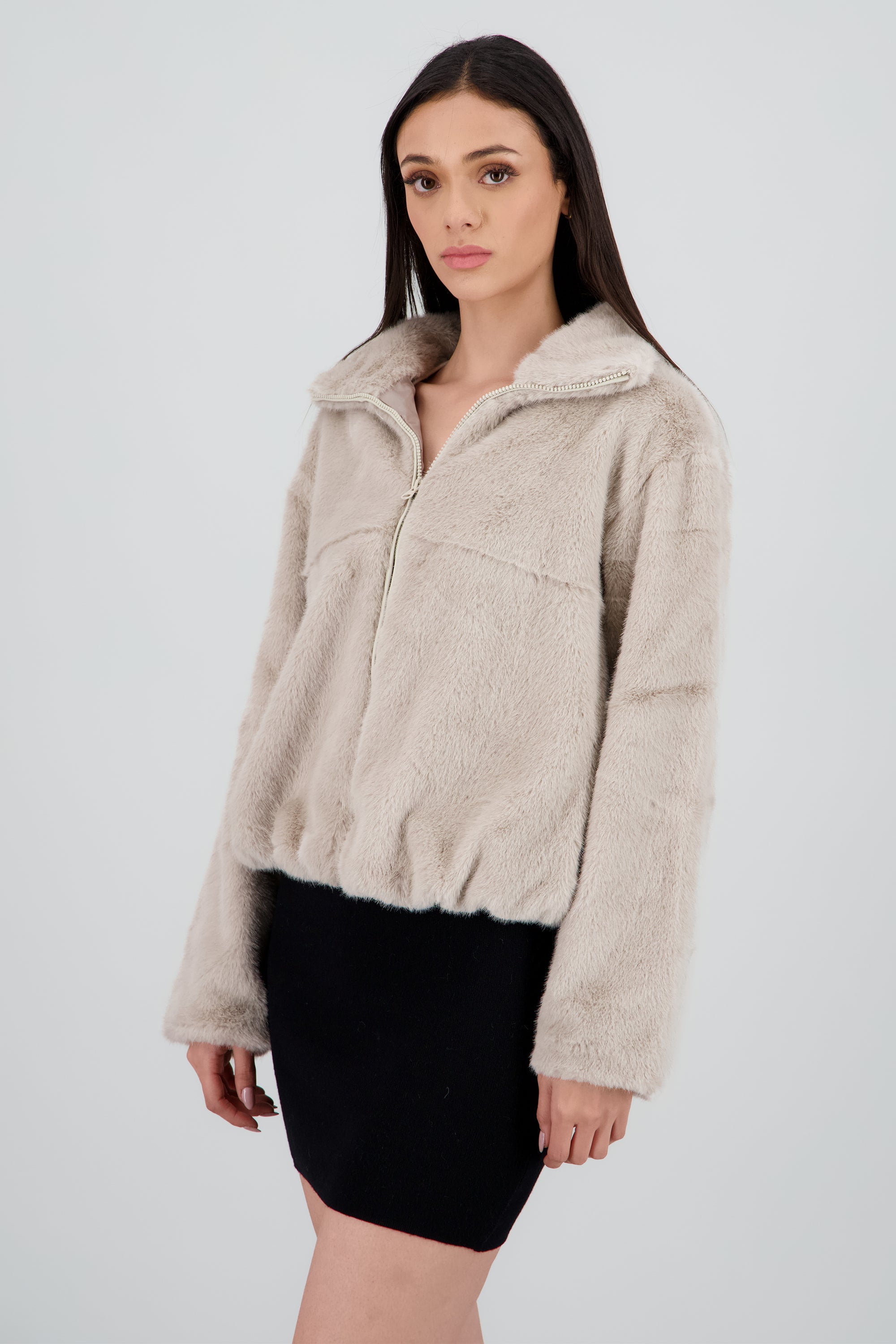 Chamarra peluche lisa GREIGE