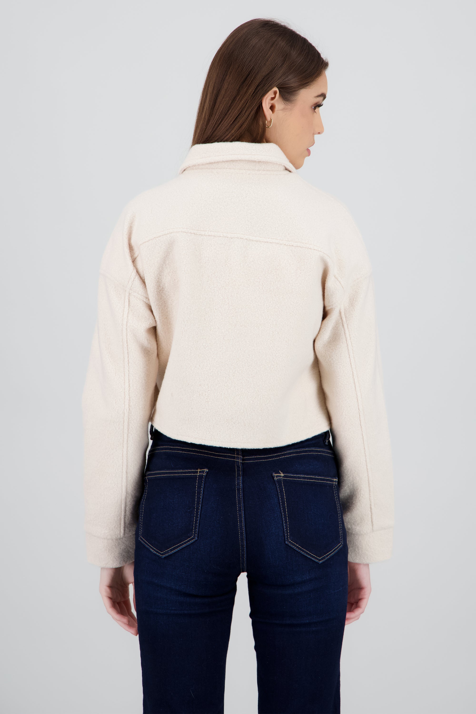 Chamarra suave con bolsas HUESO