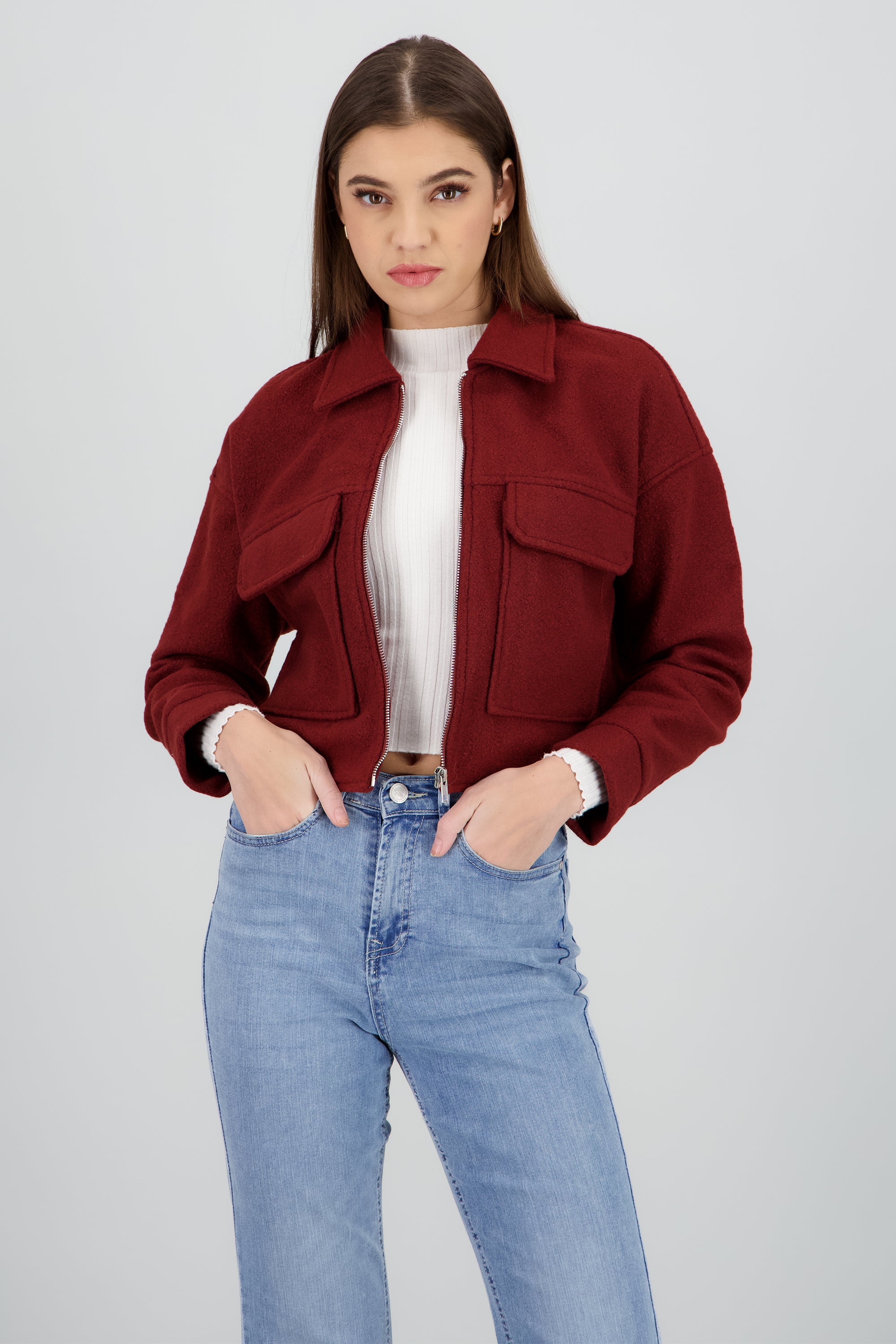 Chamarra suave con bolsas VINO