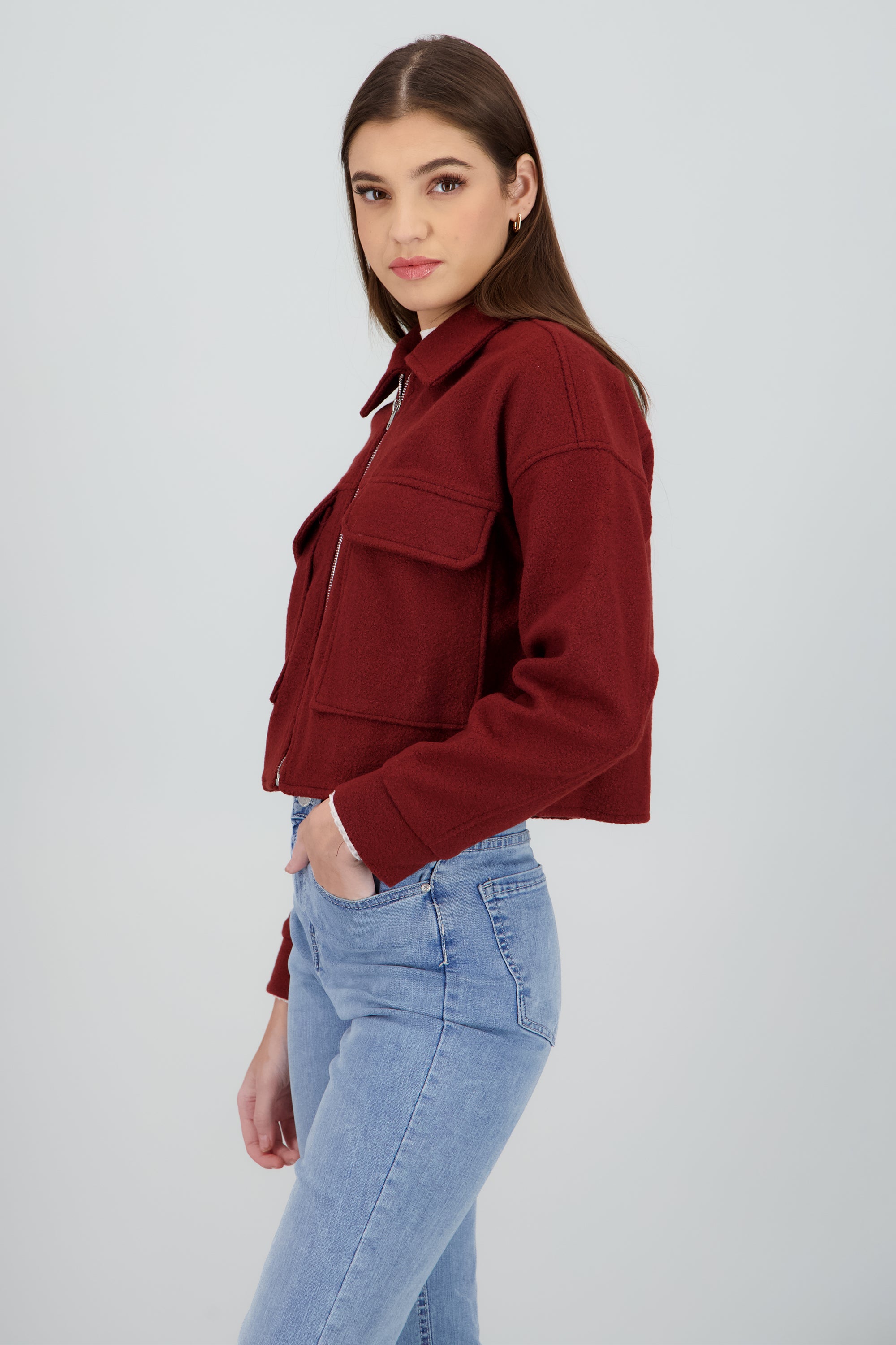 Chamarra suave con bolsas VINO