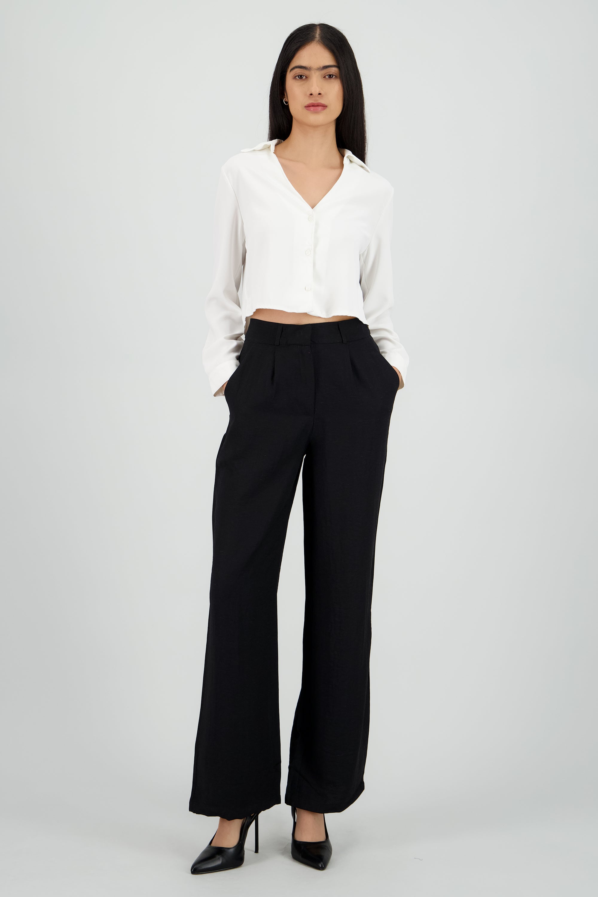Pantalon sastreado basico lino NEGRO