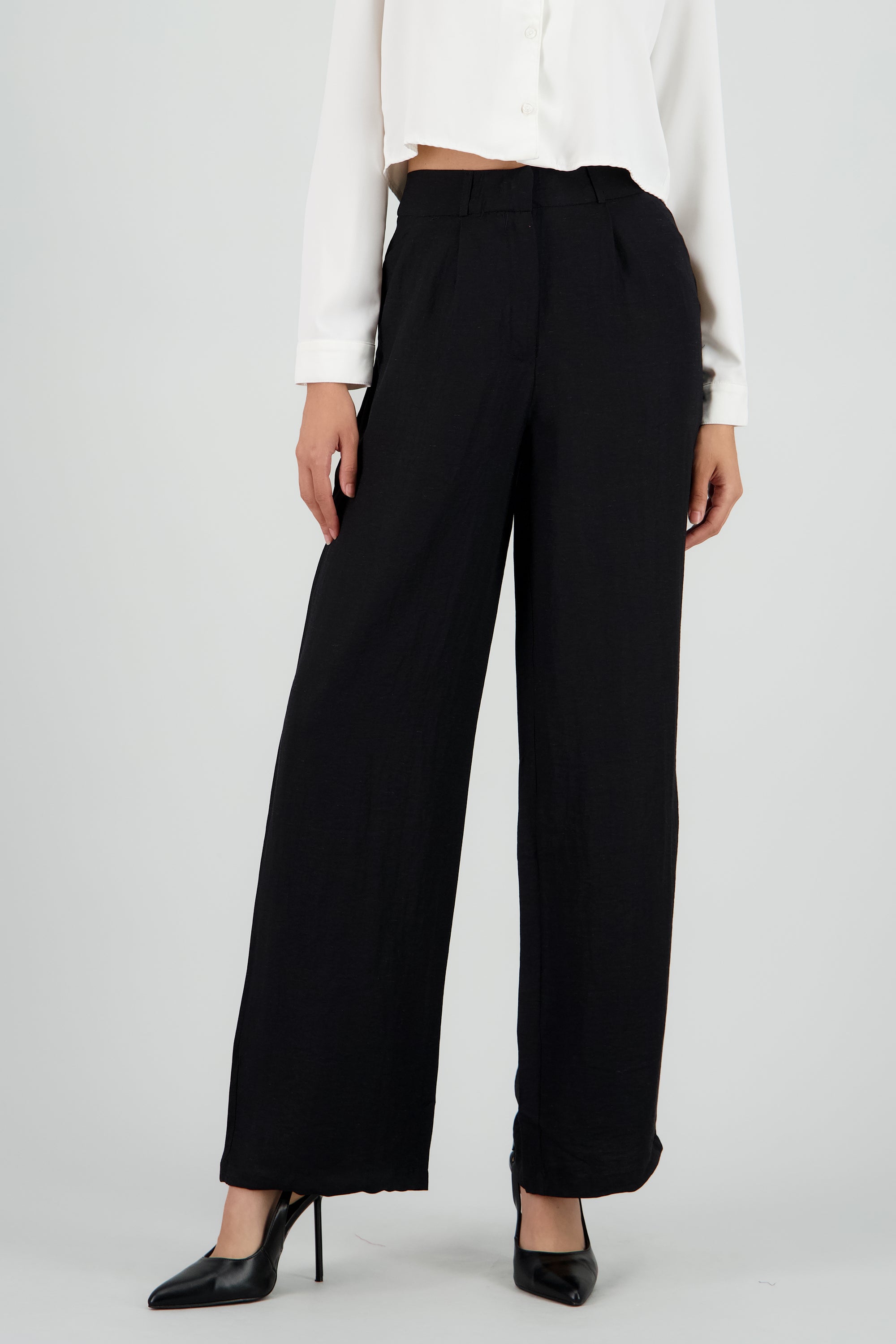 Pantalon sastreado basico lino NEGRO