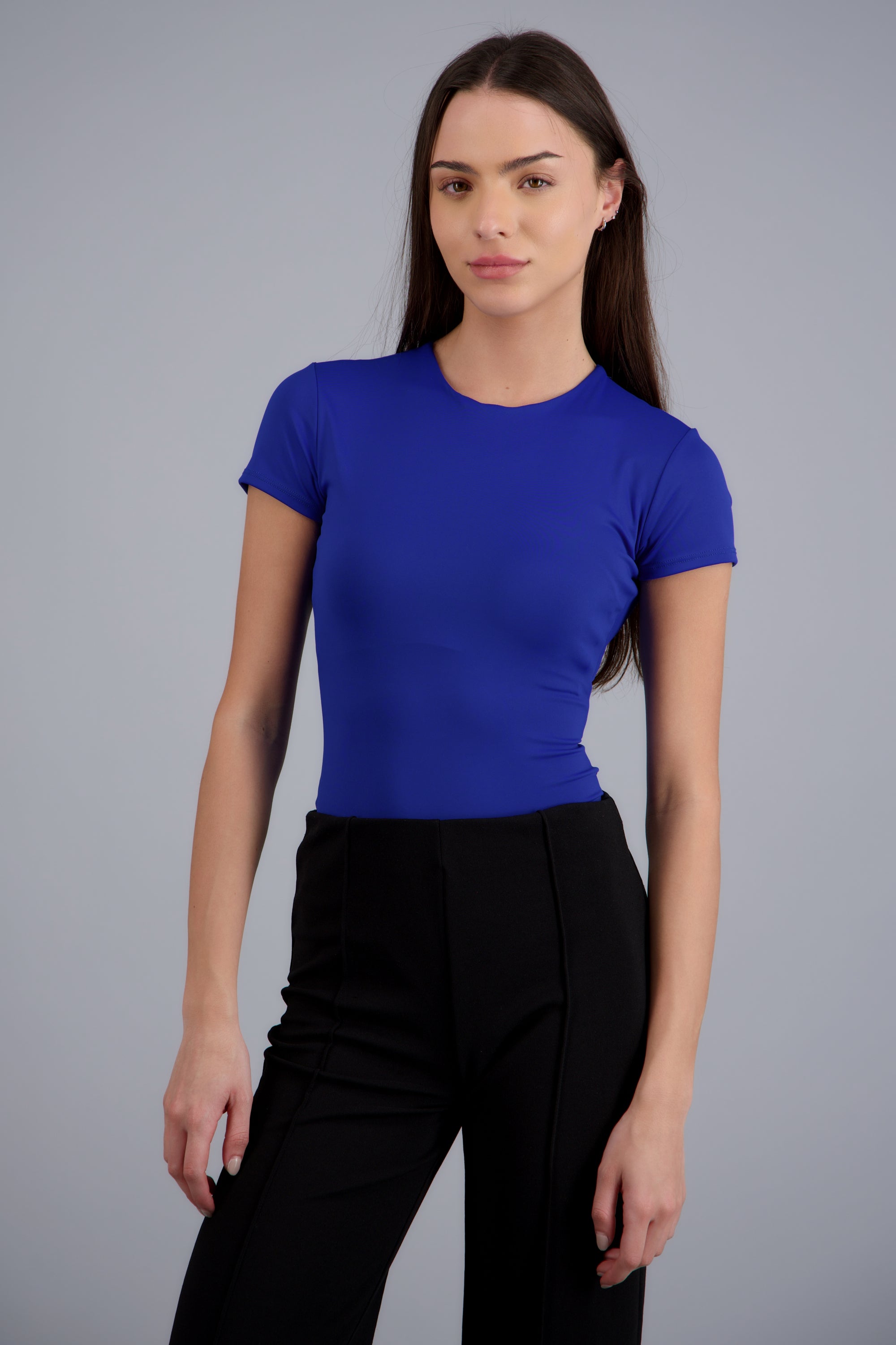 Body liso cuello redondo manga corta AZUL REY