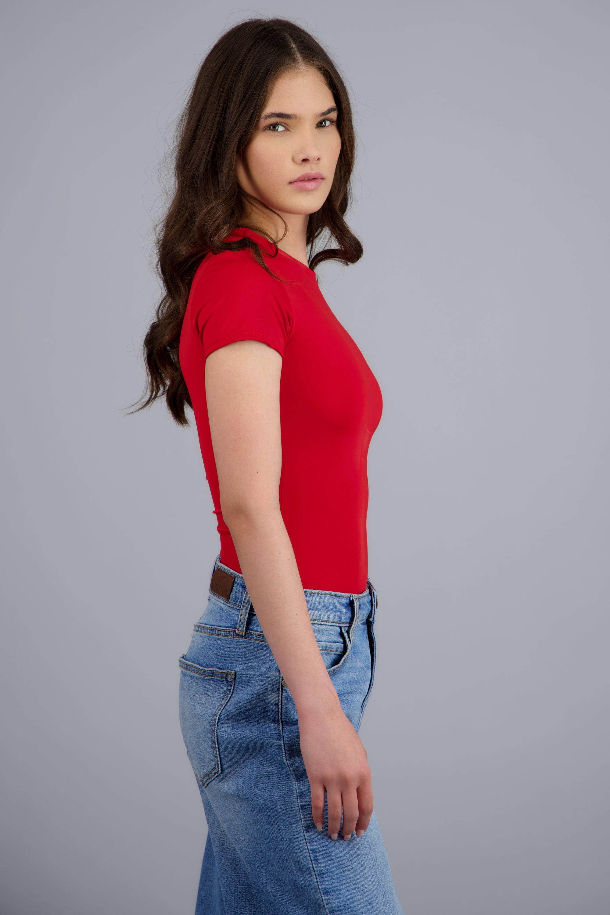 Body liso cuello redondo manga corta ROJO