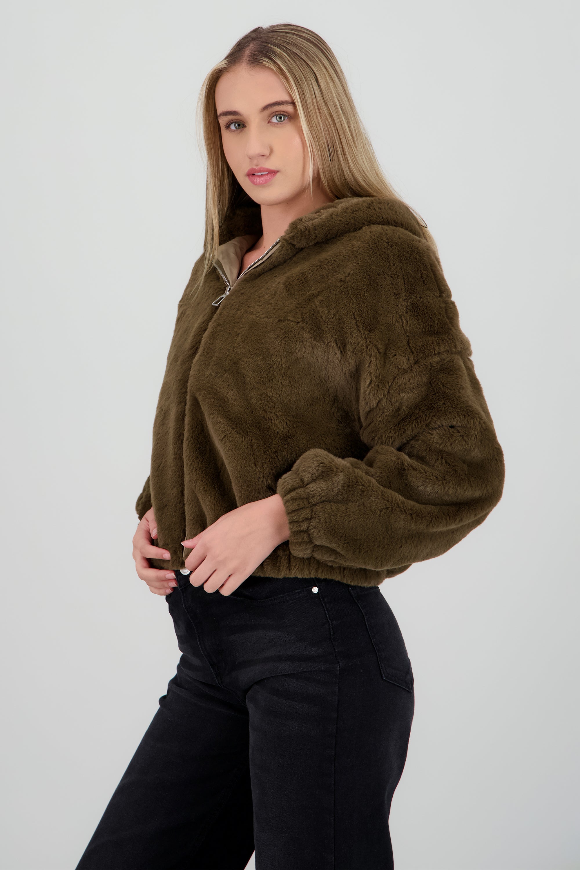 Bomber peluche con gorro CAFE