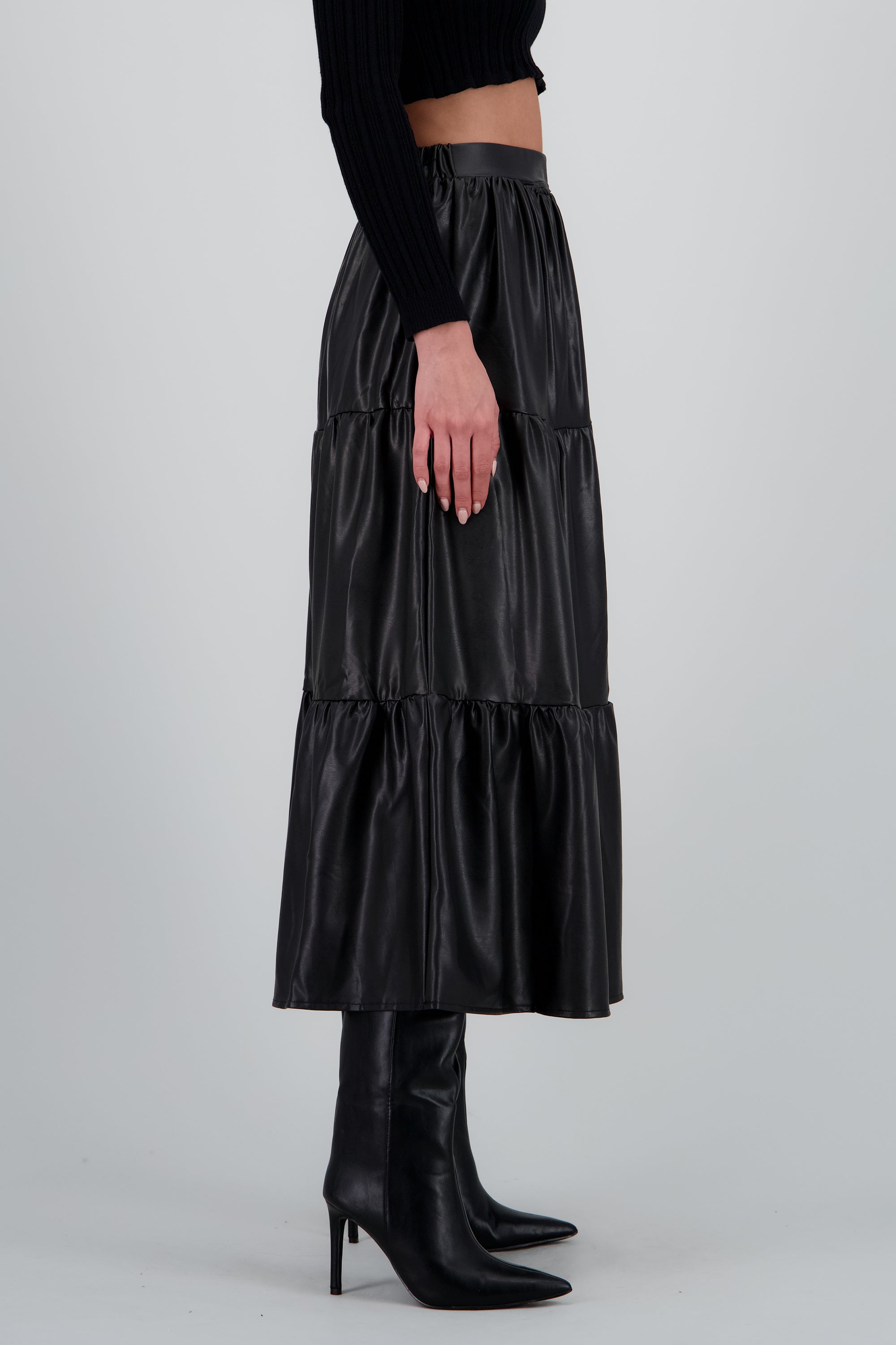 Falda maxi cortes PU NEGRO