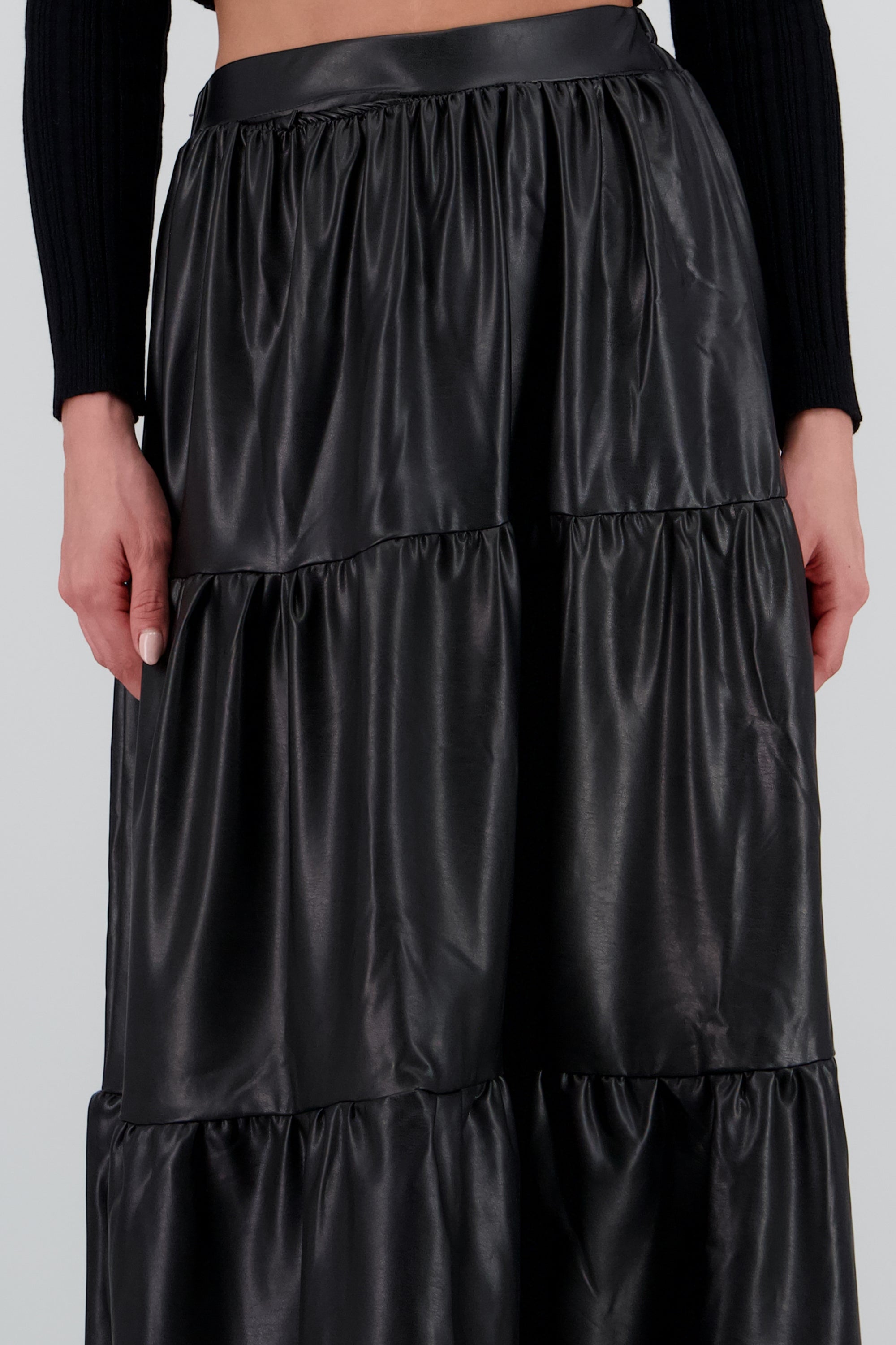 Falda maxi cortes PU NEGRO