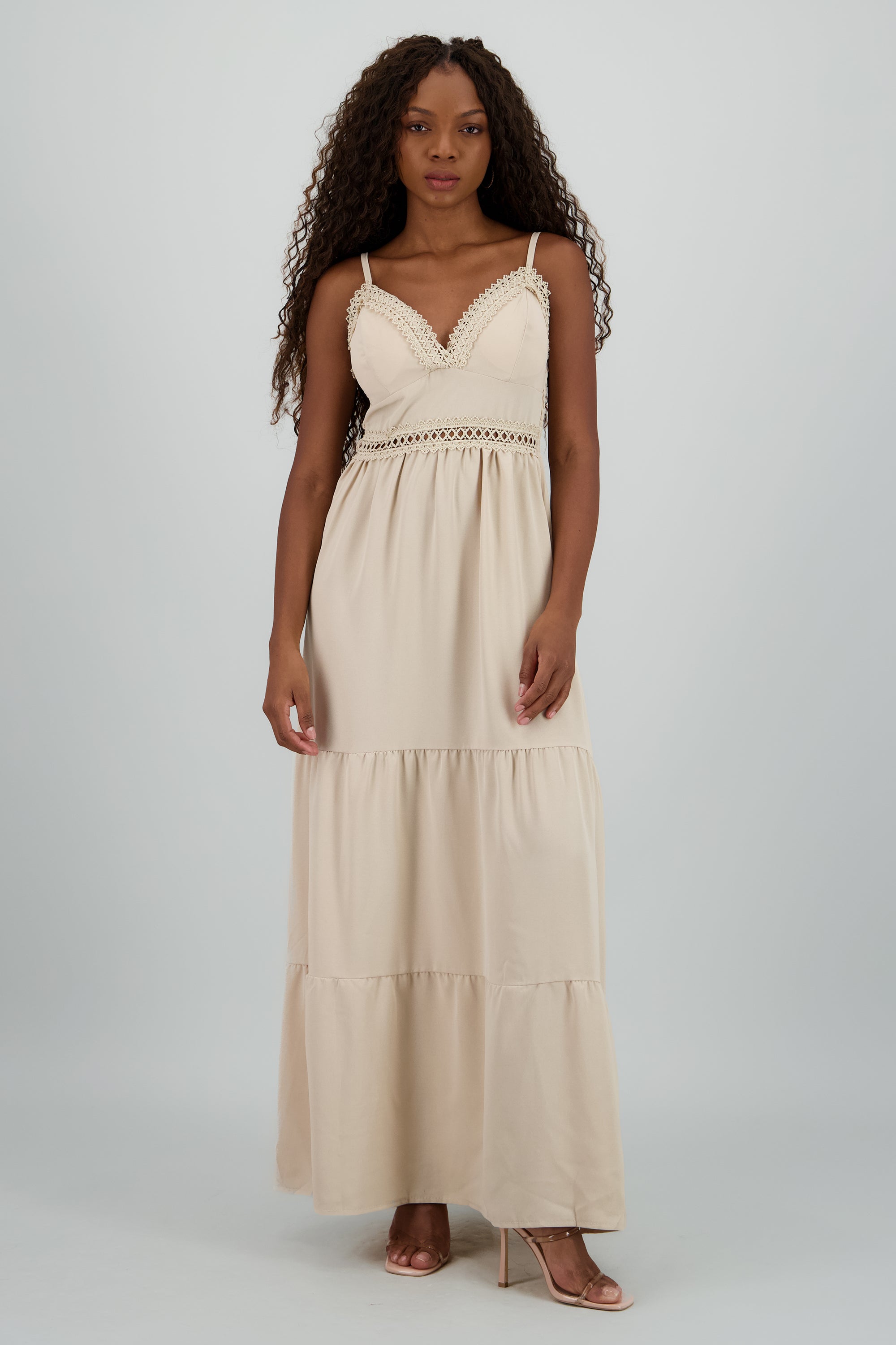 Maxi vestido con copas ARENA
