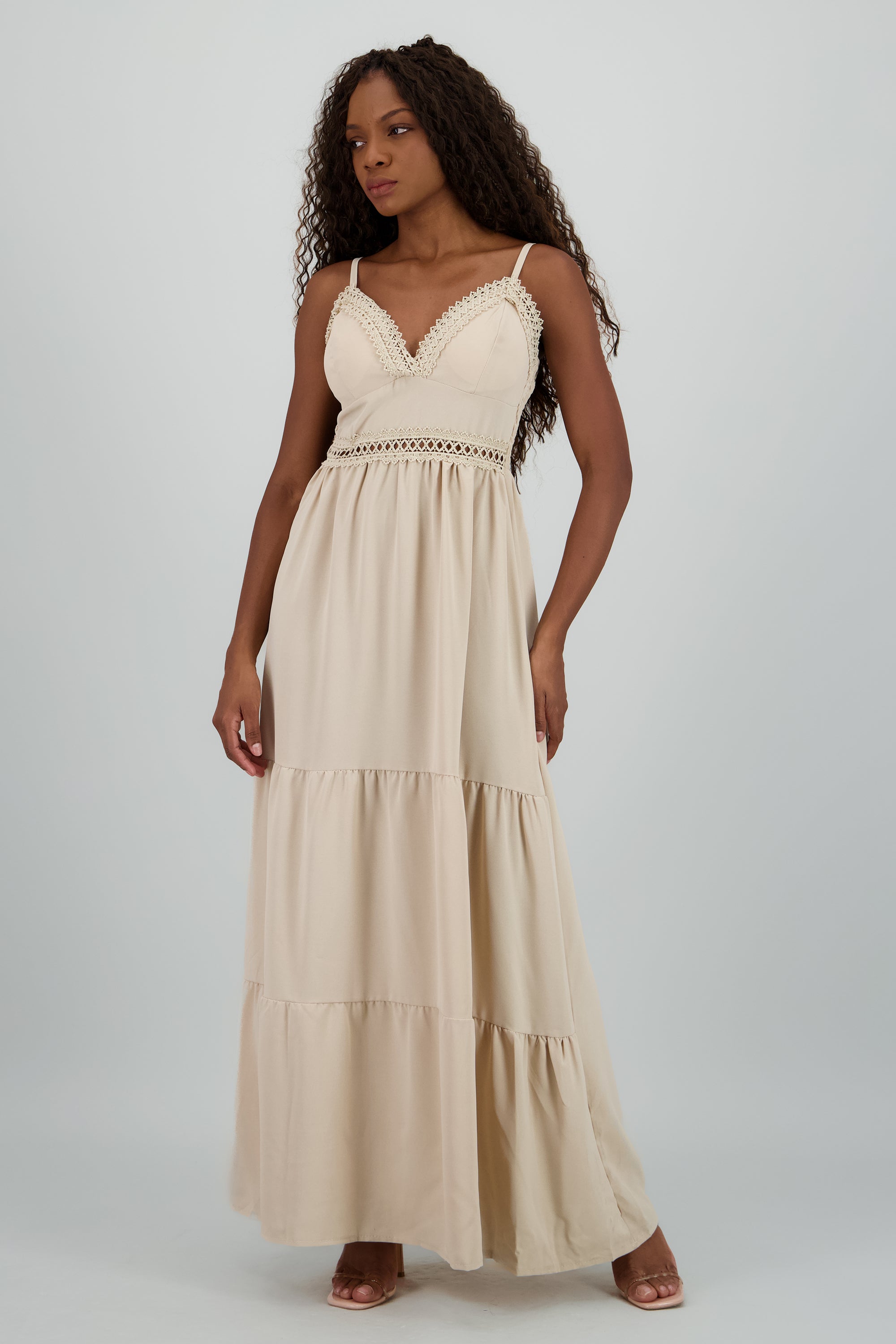 Maxi vestido con copas ARENA