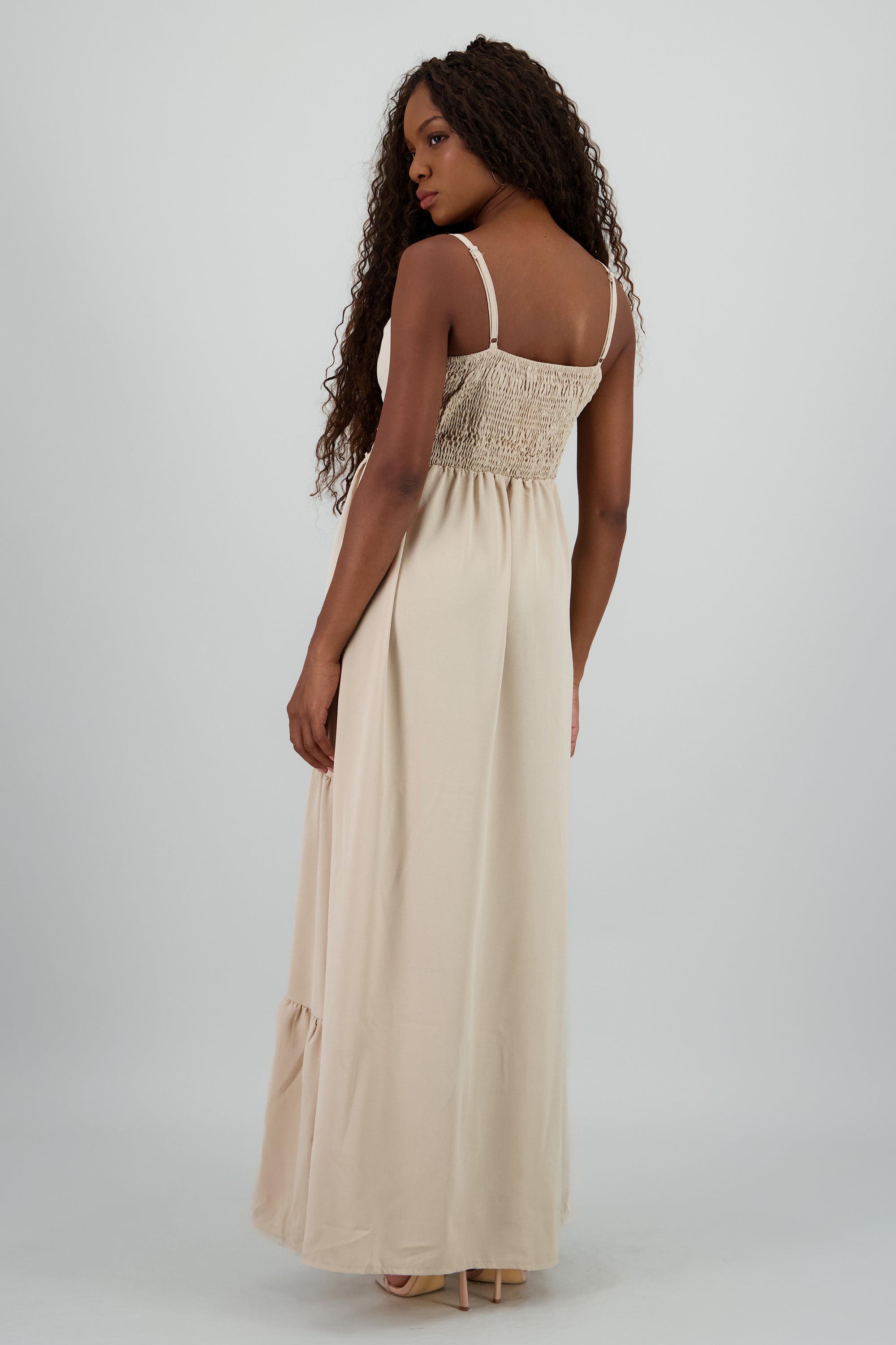 Maxi vestido con copas ARENA