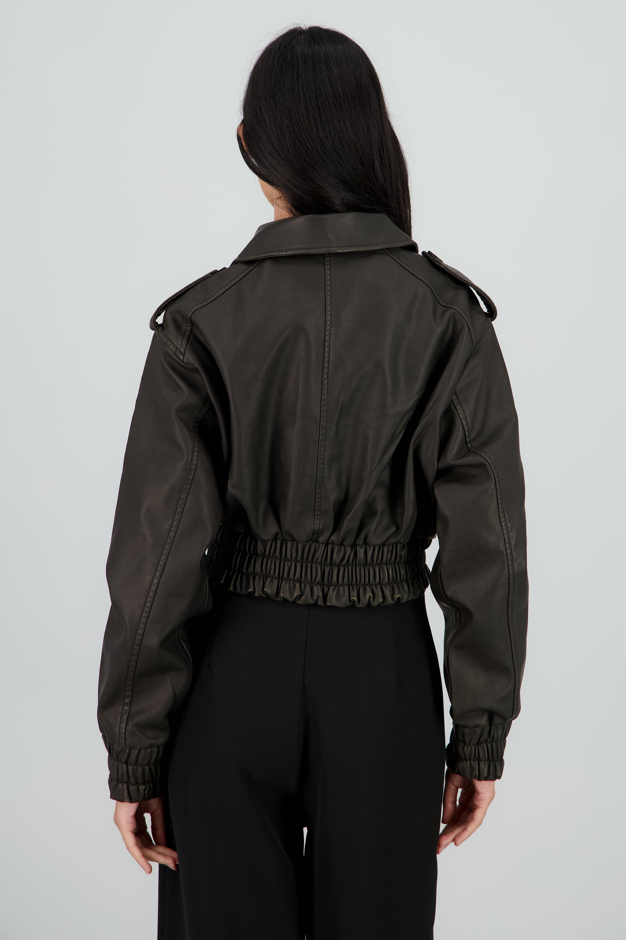 Chamarra pu resorte NEGRO