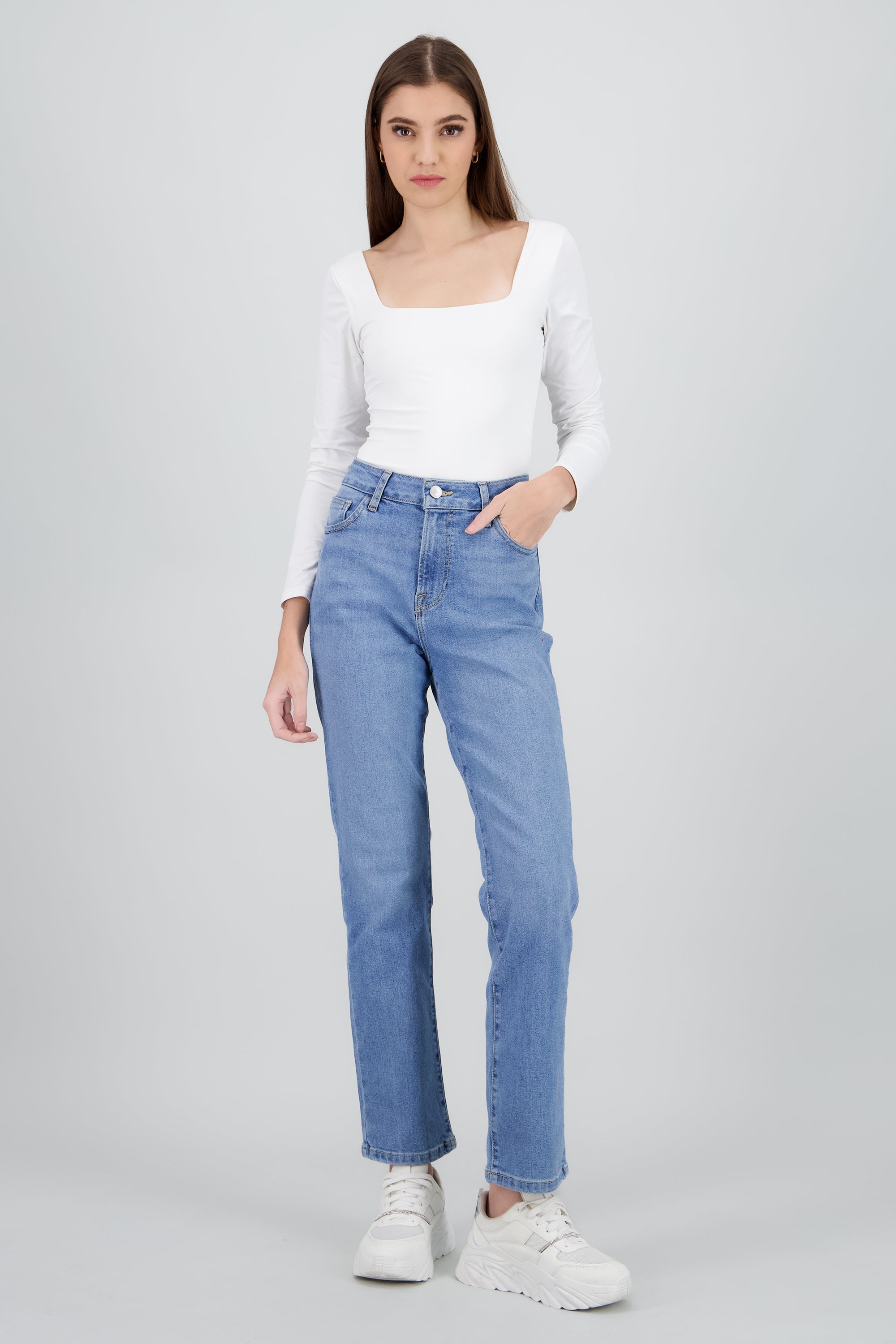 Jeans straight slim MEDIUM WASH