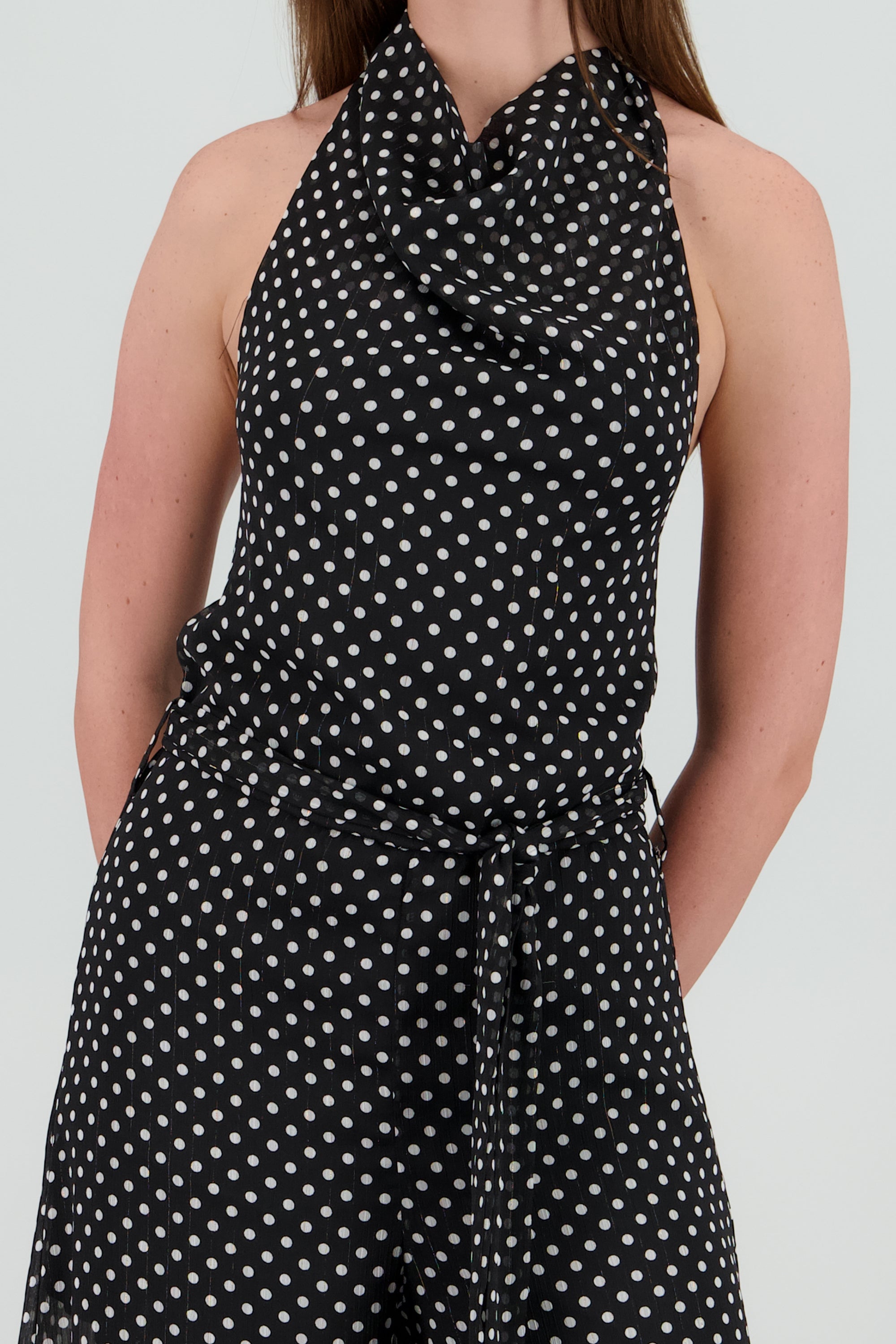 Jumpsuit halter cascada con cinto polka dots NEGRO COMBO