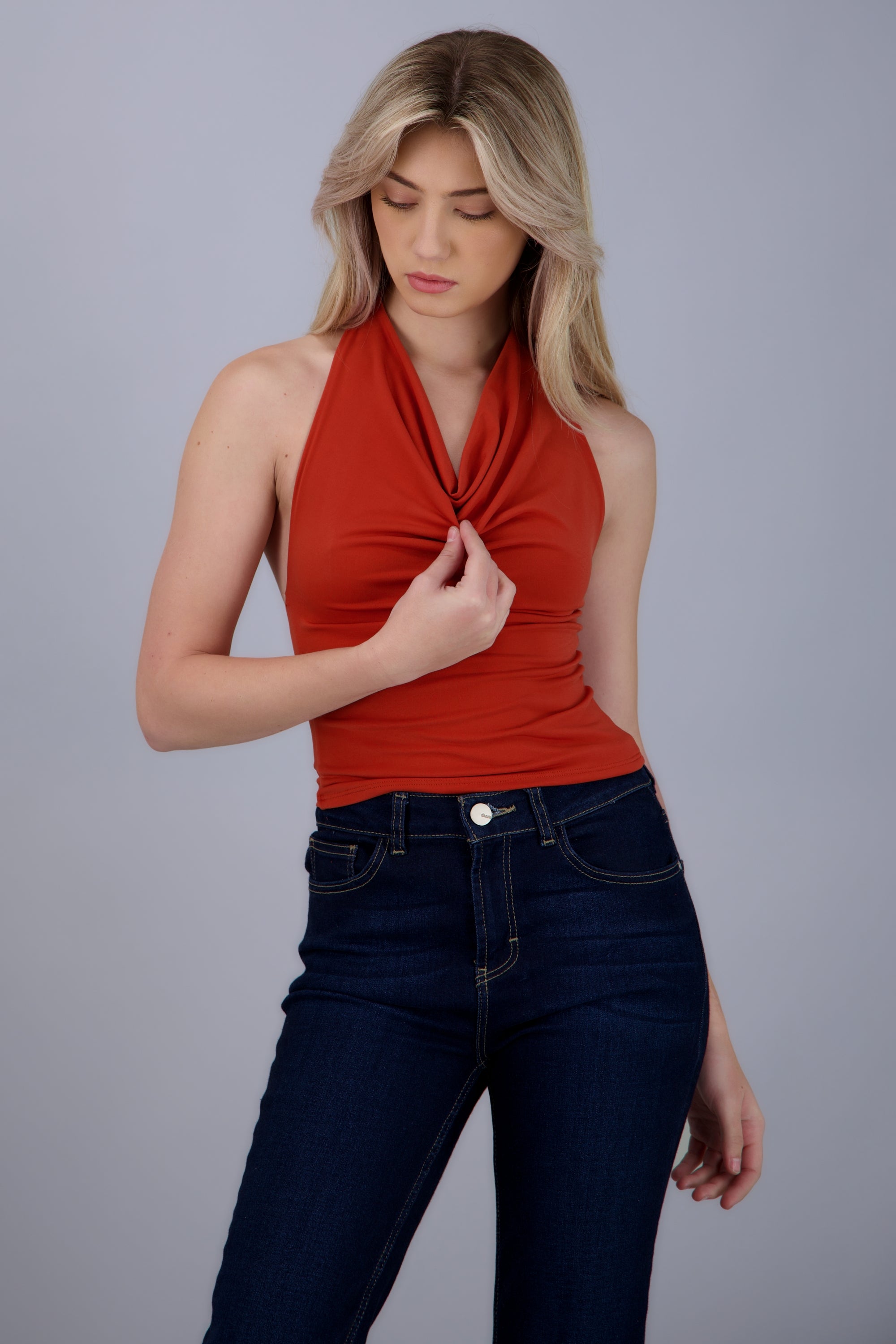 Top halter escote cascada LADRILLO