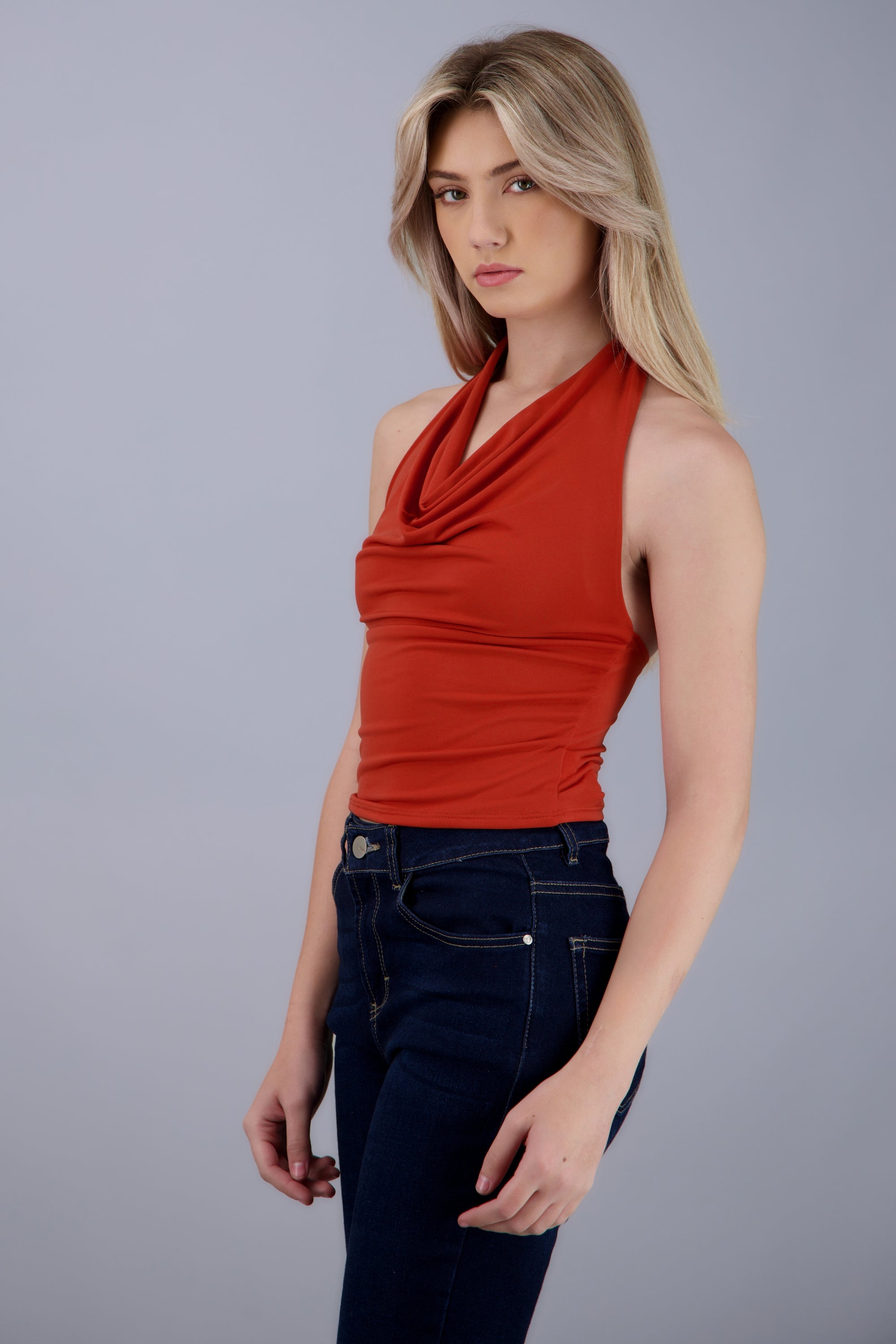 Top halter escote cascada LADRILLO