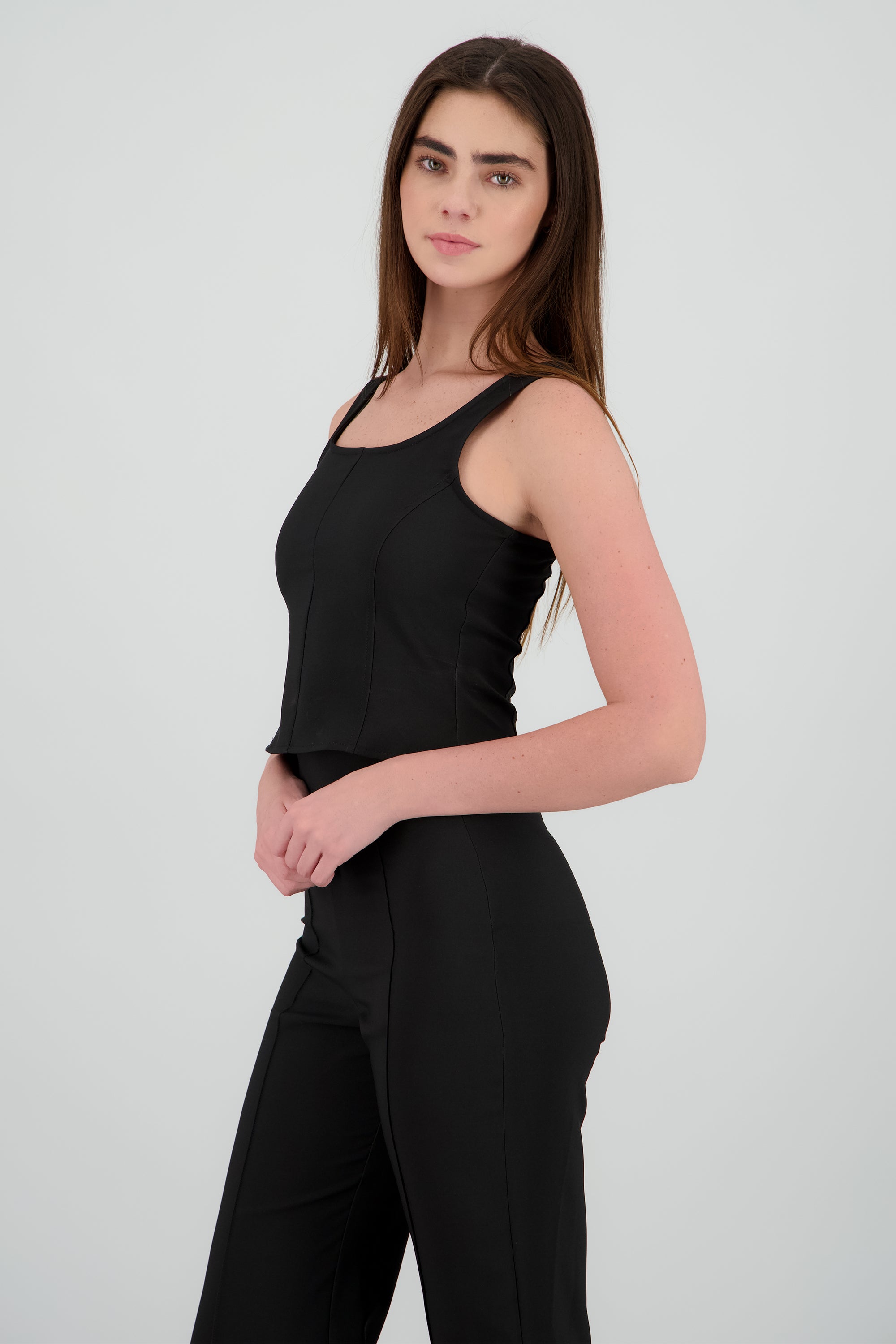 Top tirantes detalle cortes NEGRO