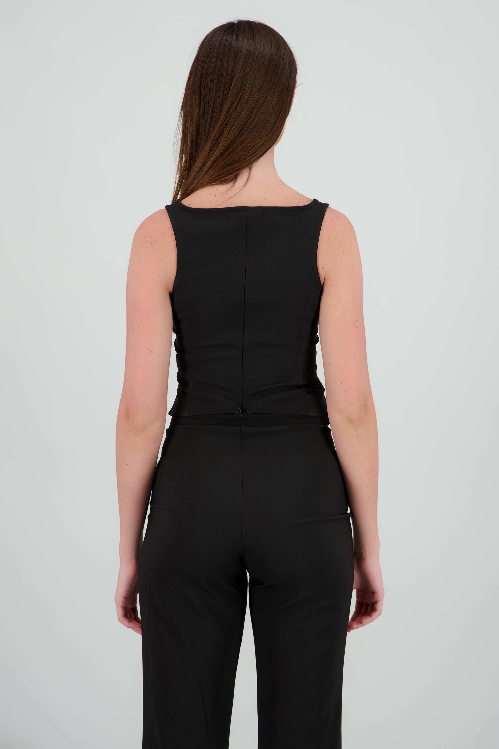 Top tirantes detalle cortes NEGRO