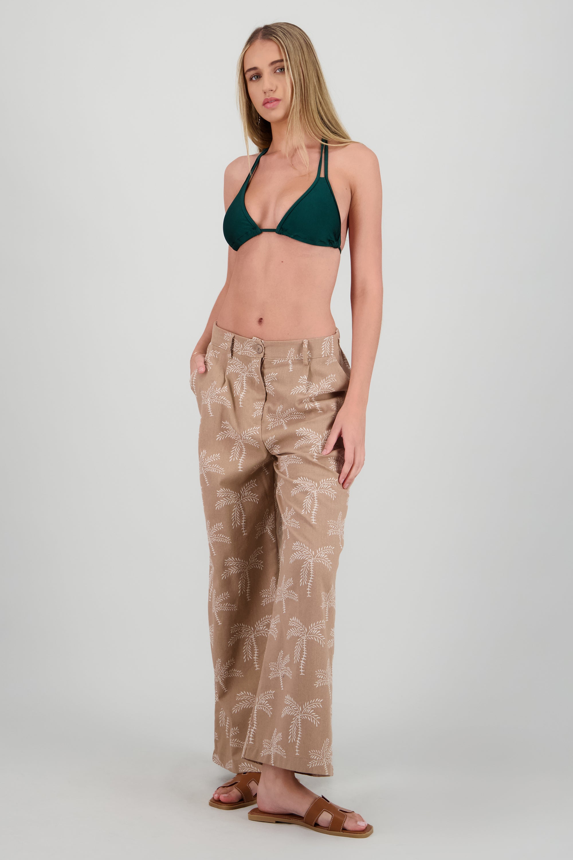 Pantalon amplio detalle textura TAUPE