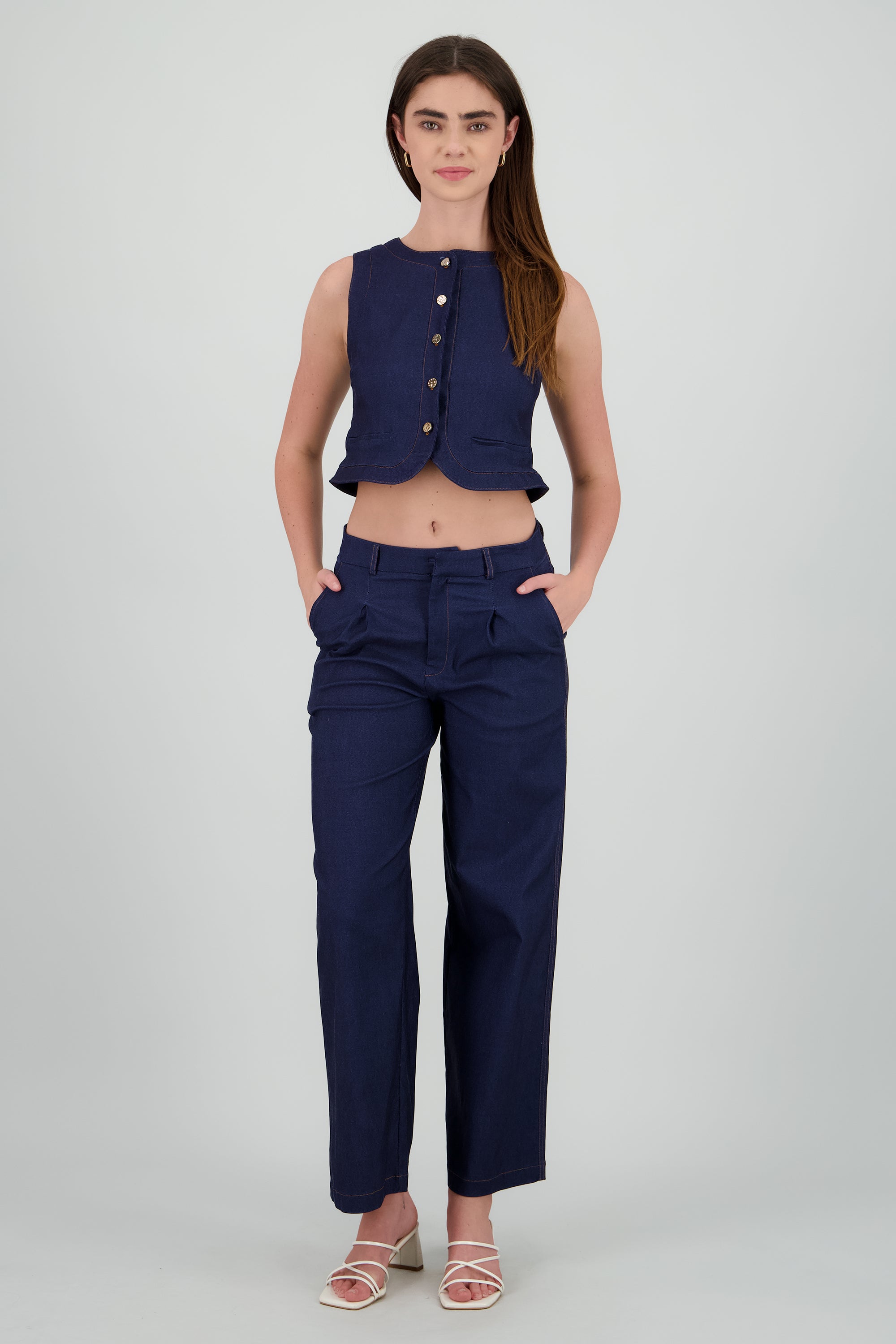 Pantalon amplio detalle pinzas AZUL