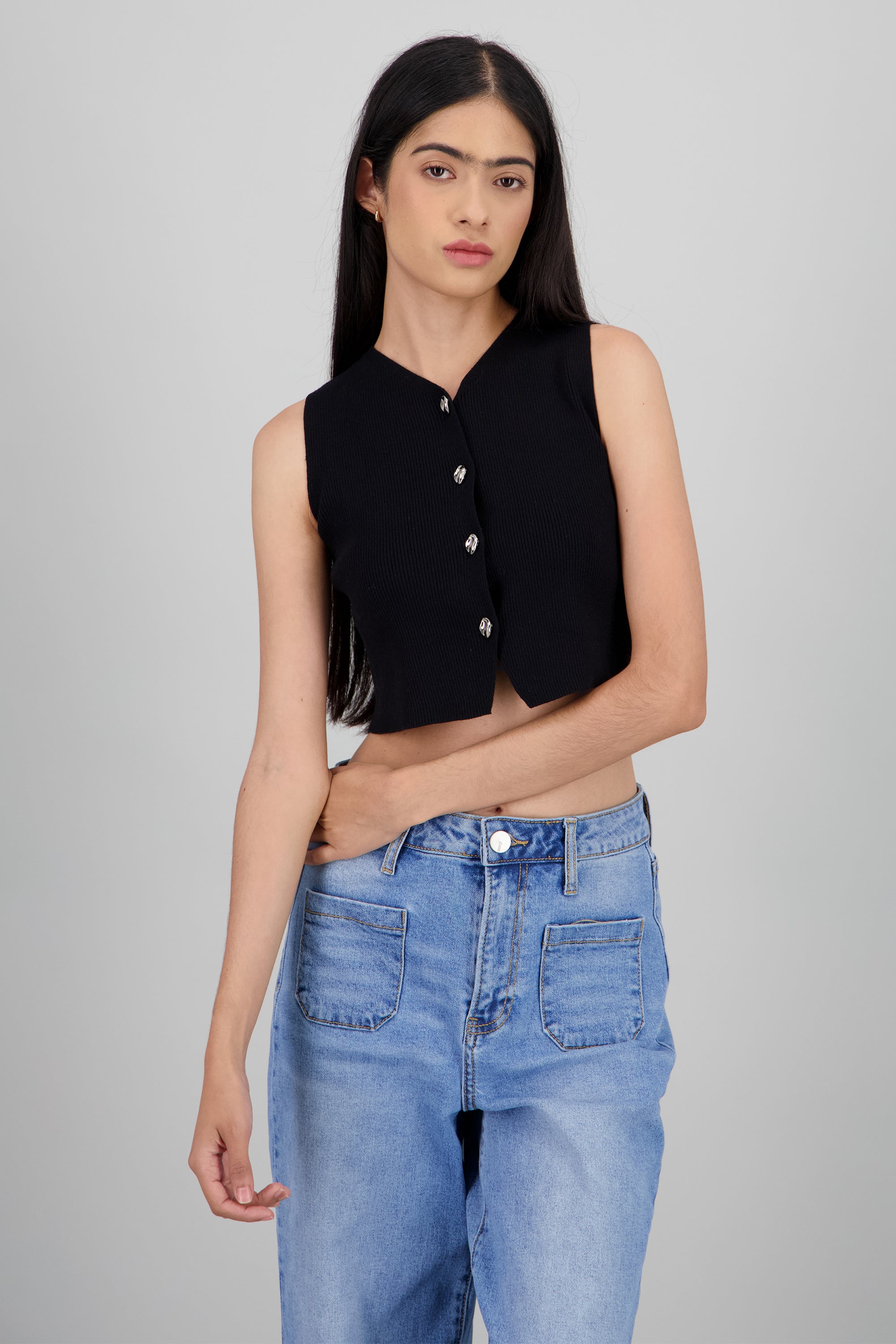 Top tejido rib con botones NEGRO