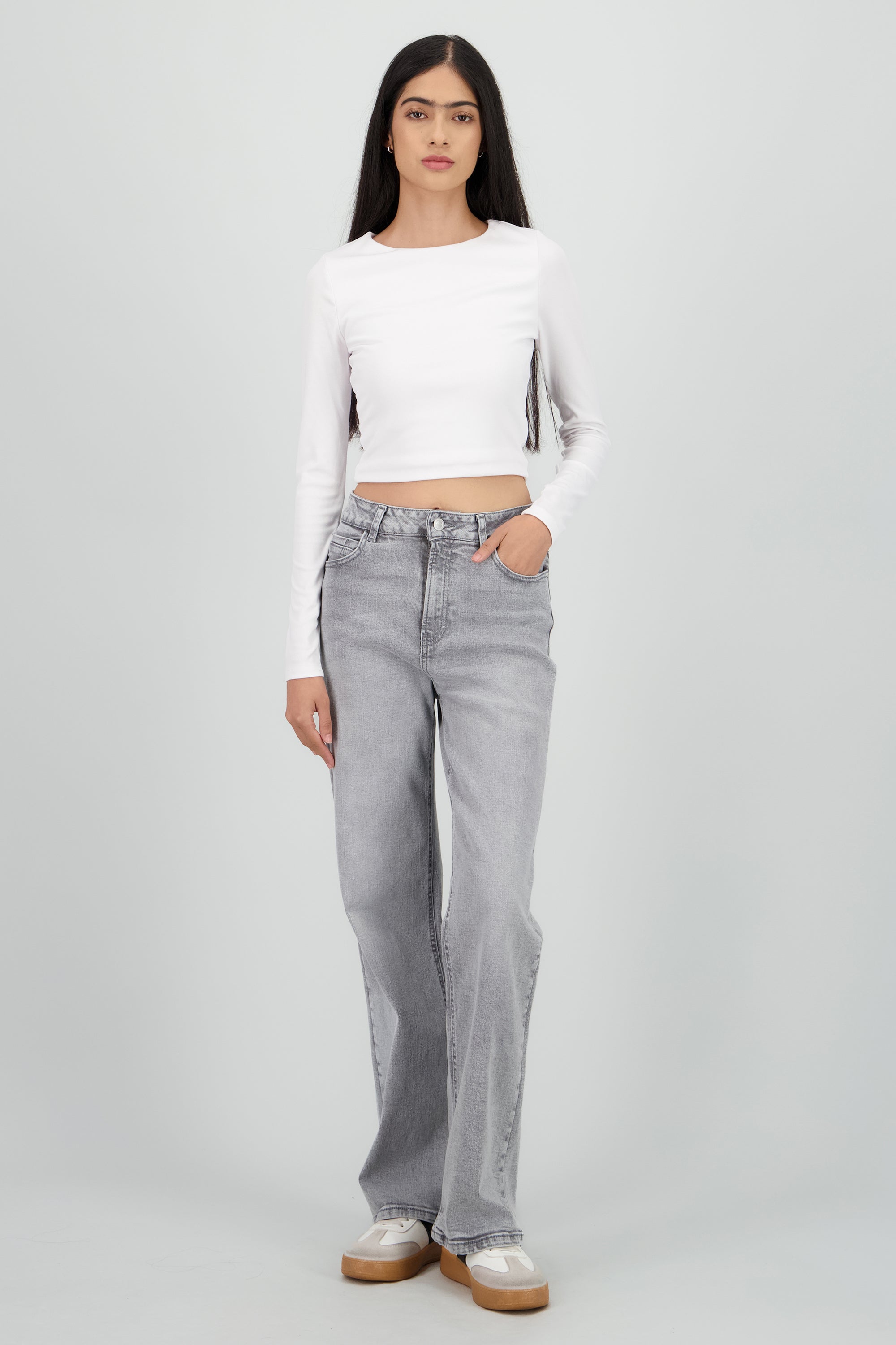 GRAY