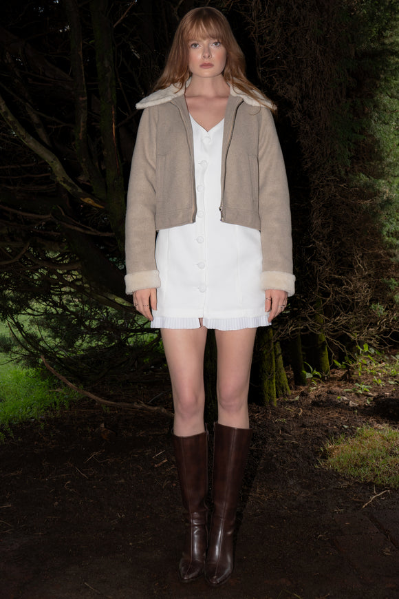 Vestido botonadura con detalle plisado