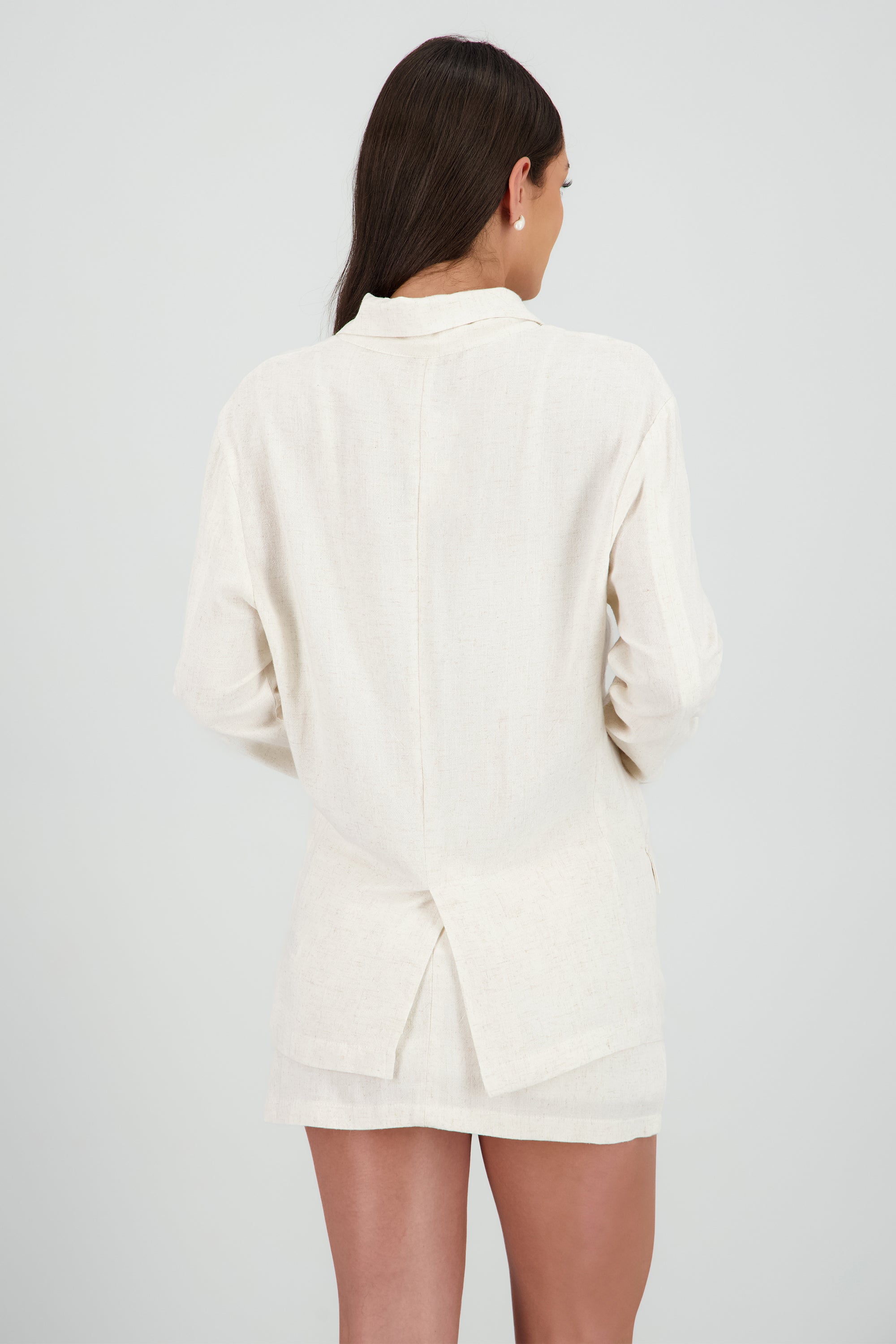 Blazer liso efecto lino con bolsas ARENA