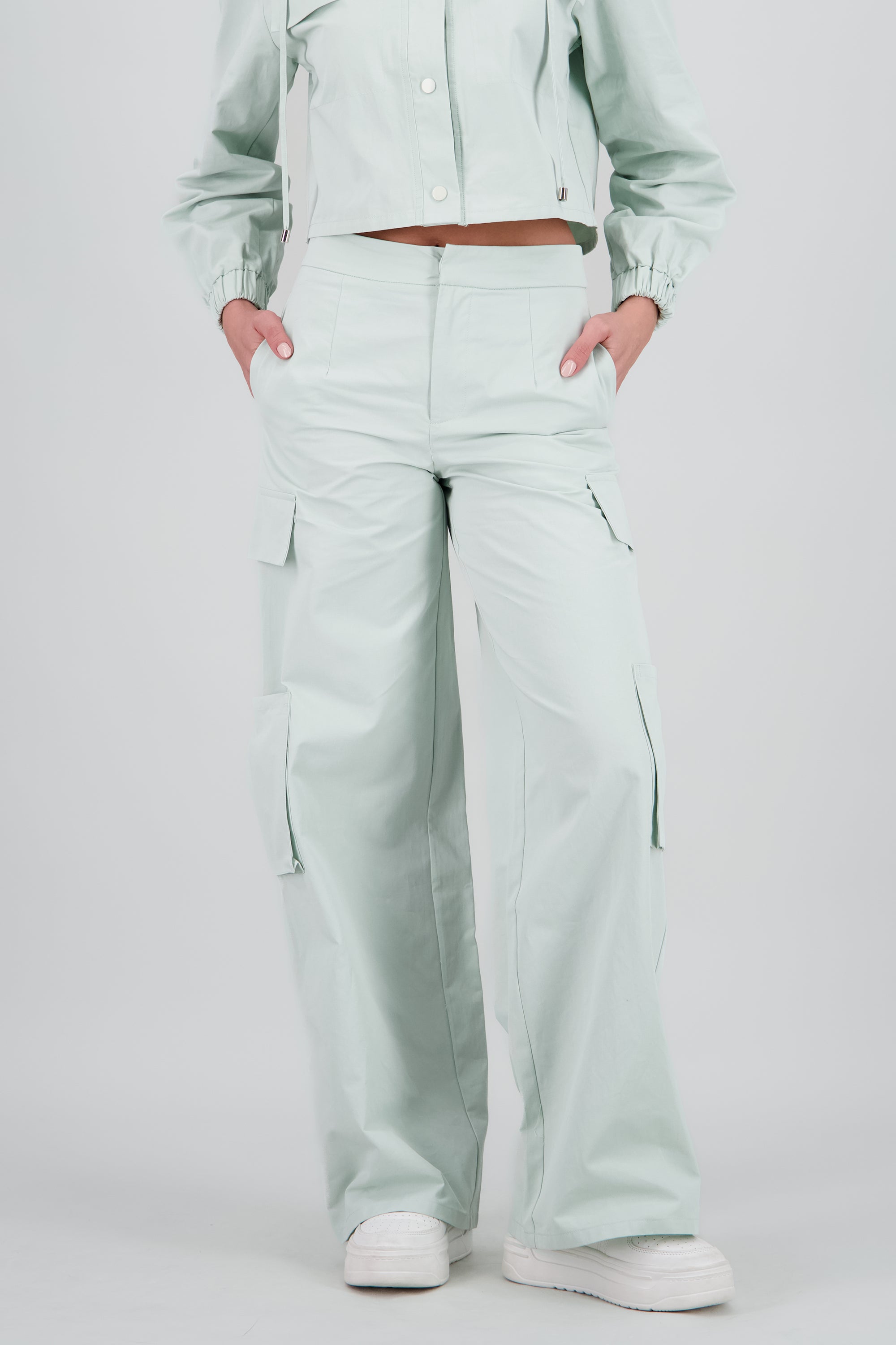 Pantalones cargo SAGE