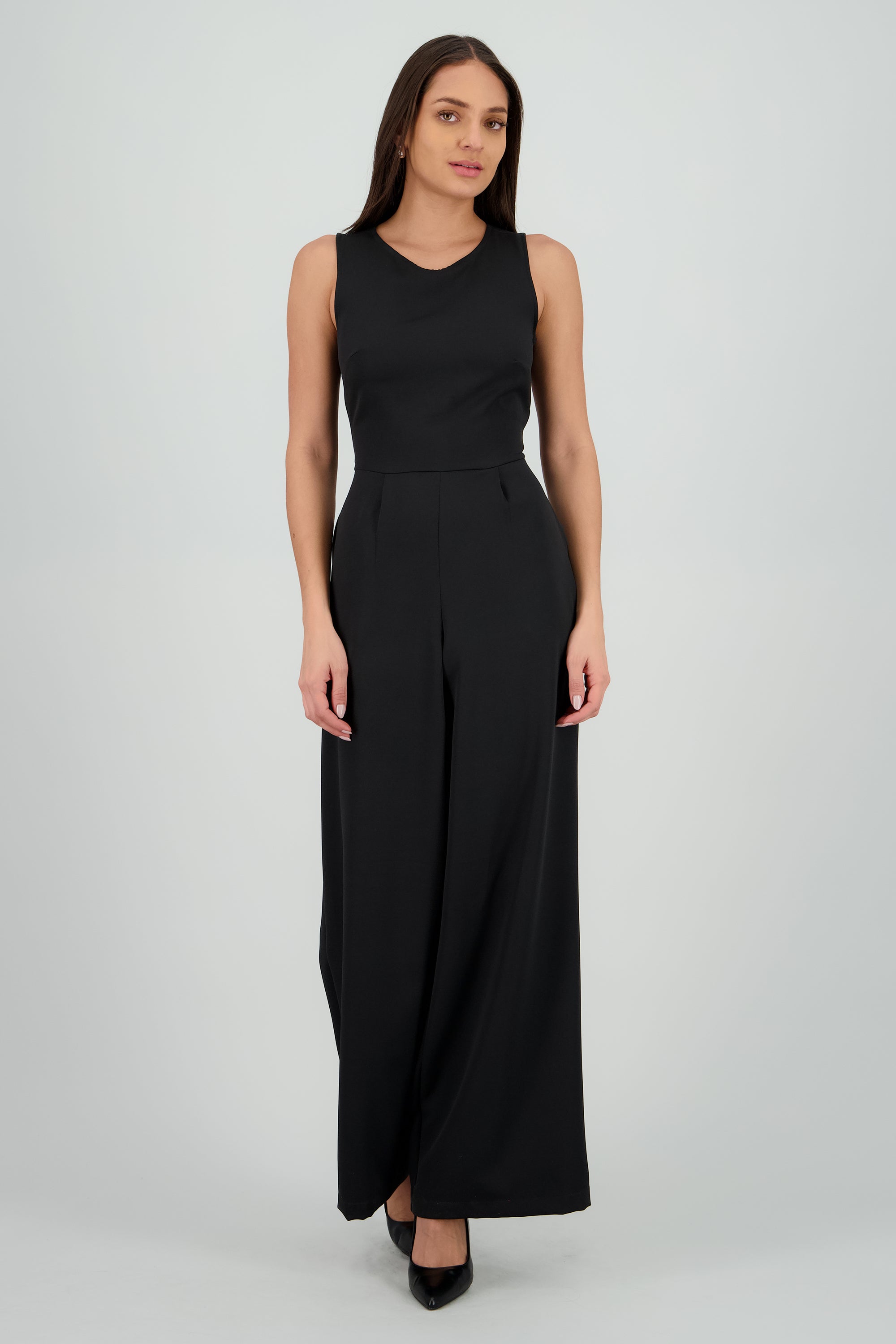 Jumpsuit liso detalle escote espalda NEGRO
