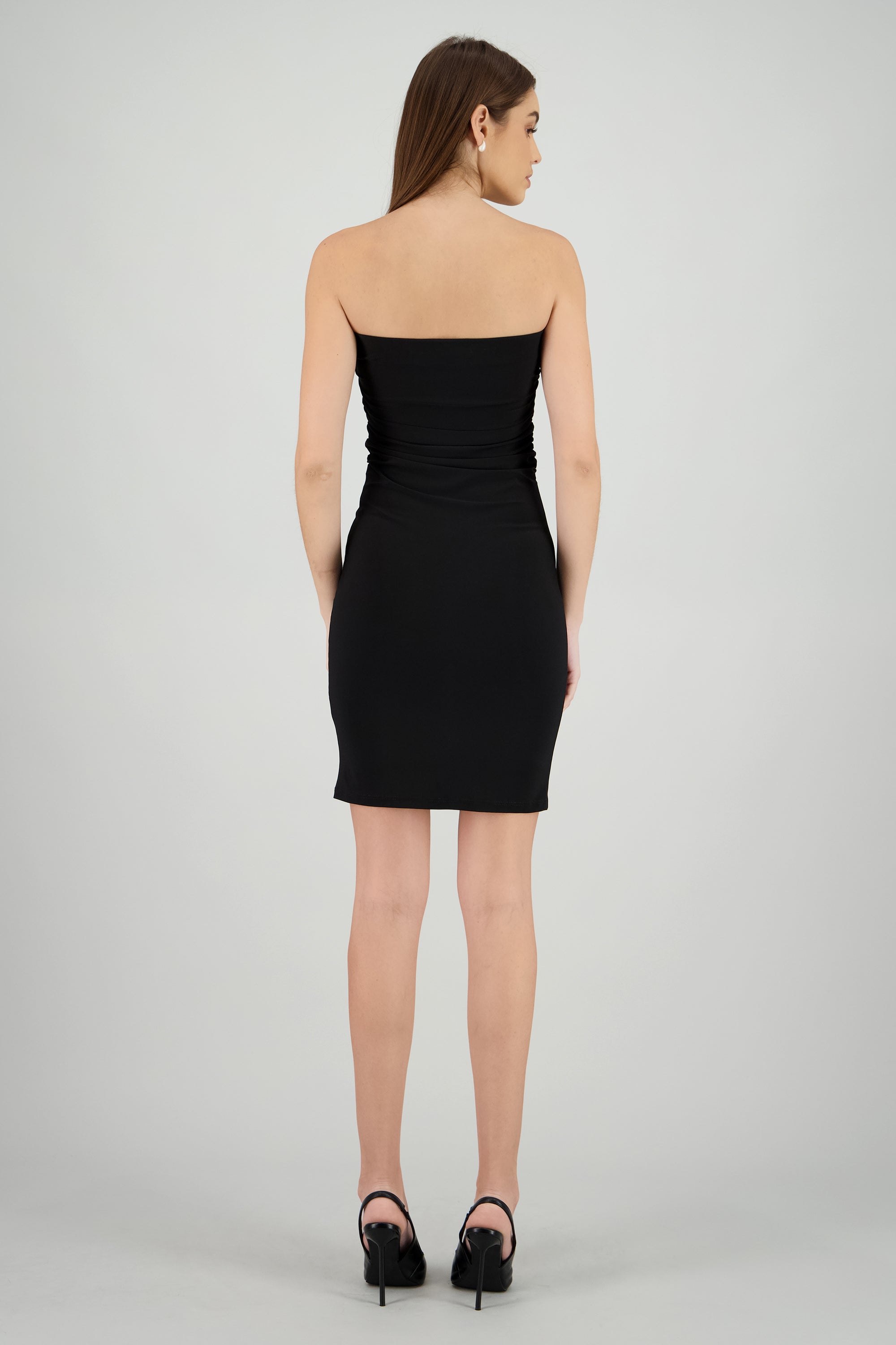 Vestido mini strapless detalle drapeado NEGRO