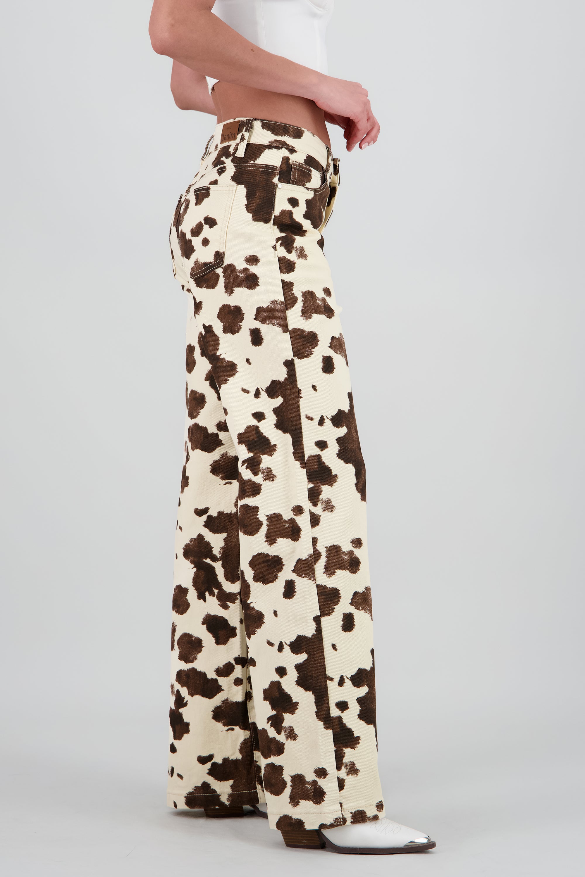 Jeans wide leg print vaca CAFE COMBO