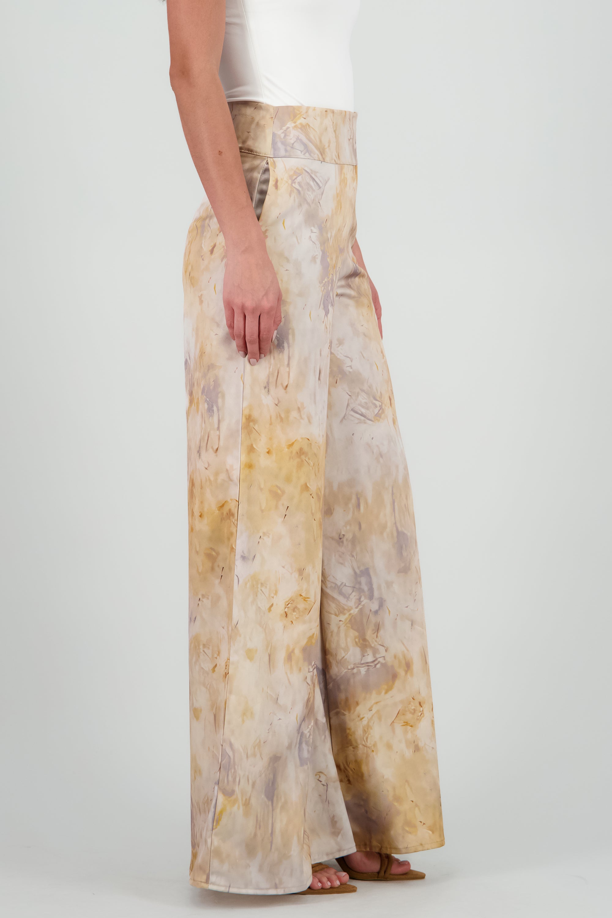 Pantalon high waisted wide leg estampado MULTICOLOR OTOÑAL