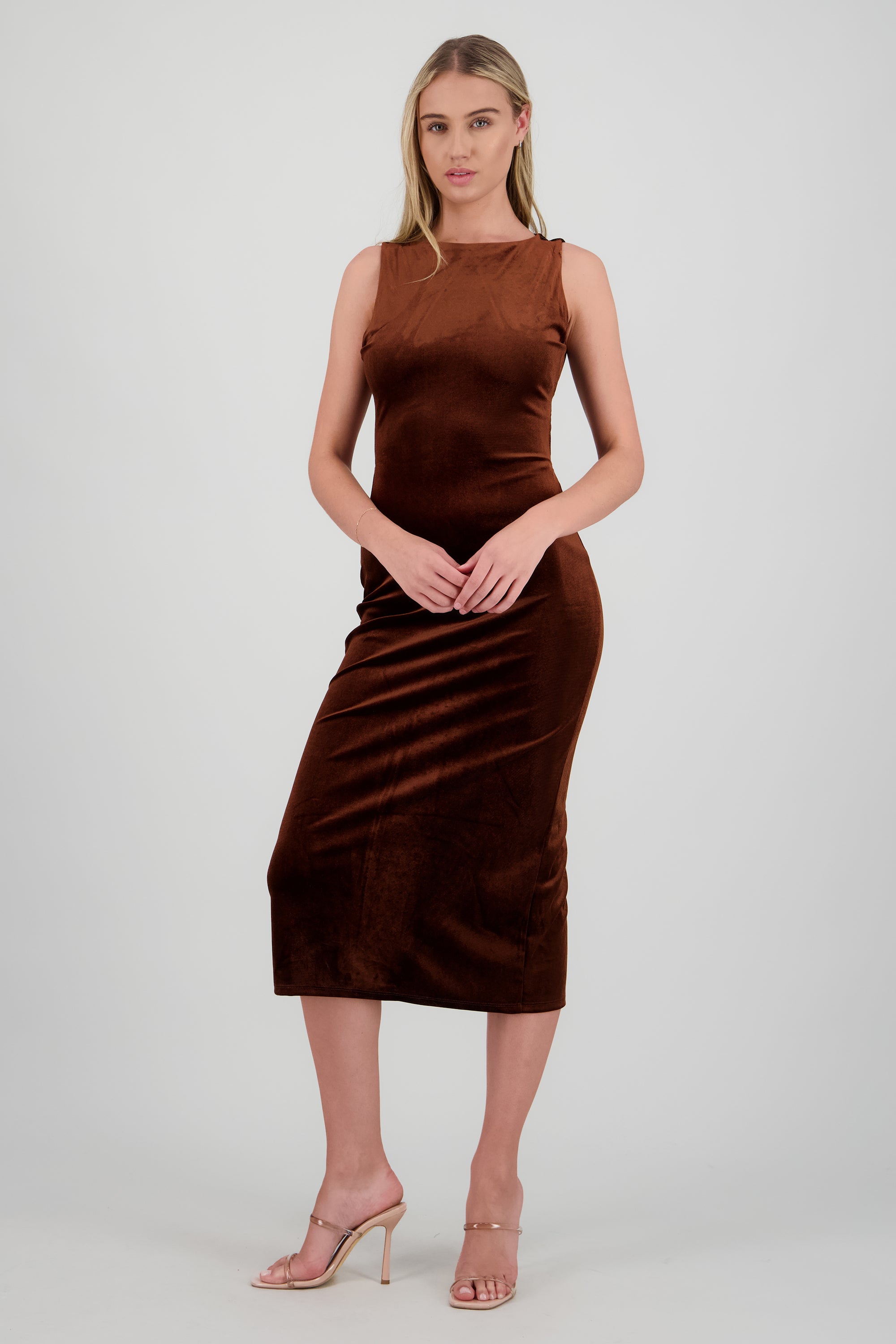 Vestido velvet abertura espalda CAFE