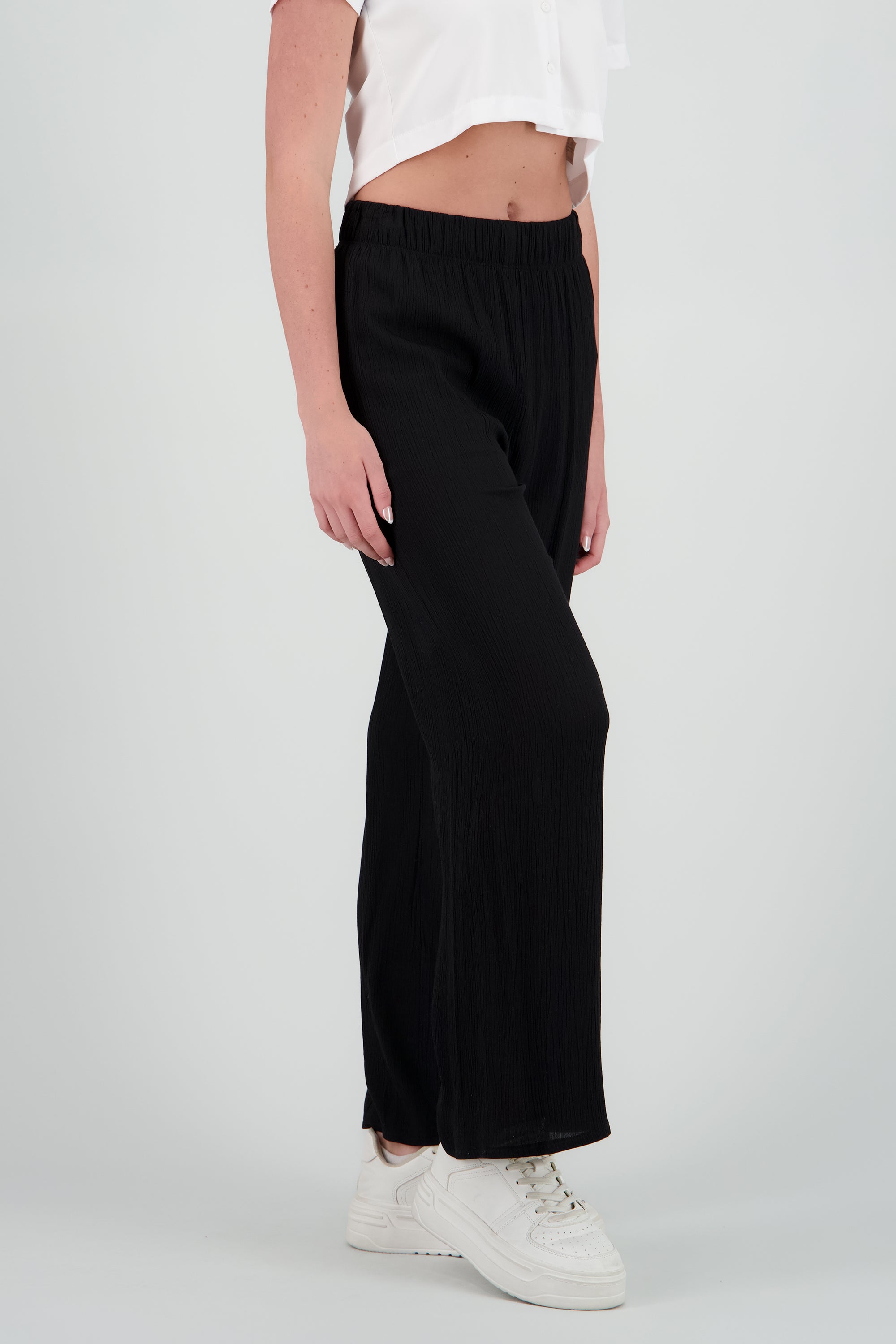Pantalon amplio textura NEGRO