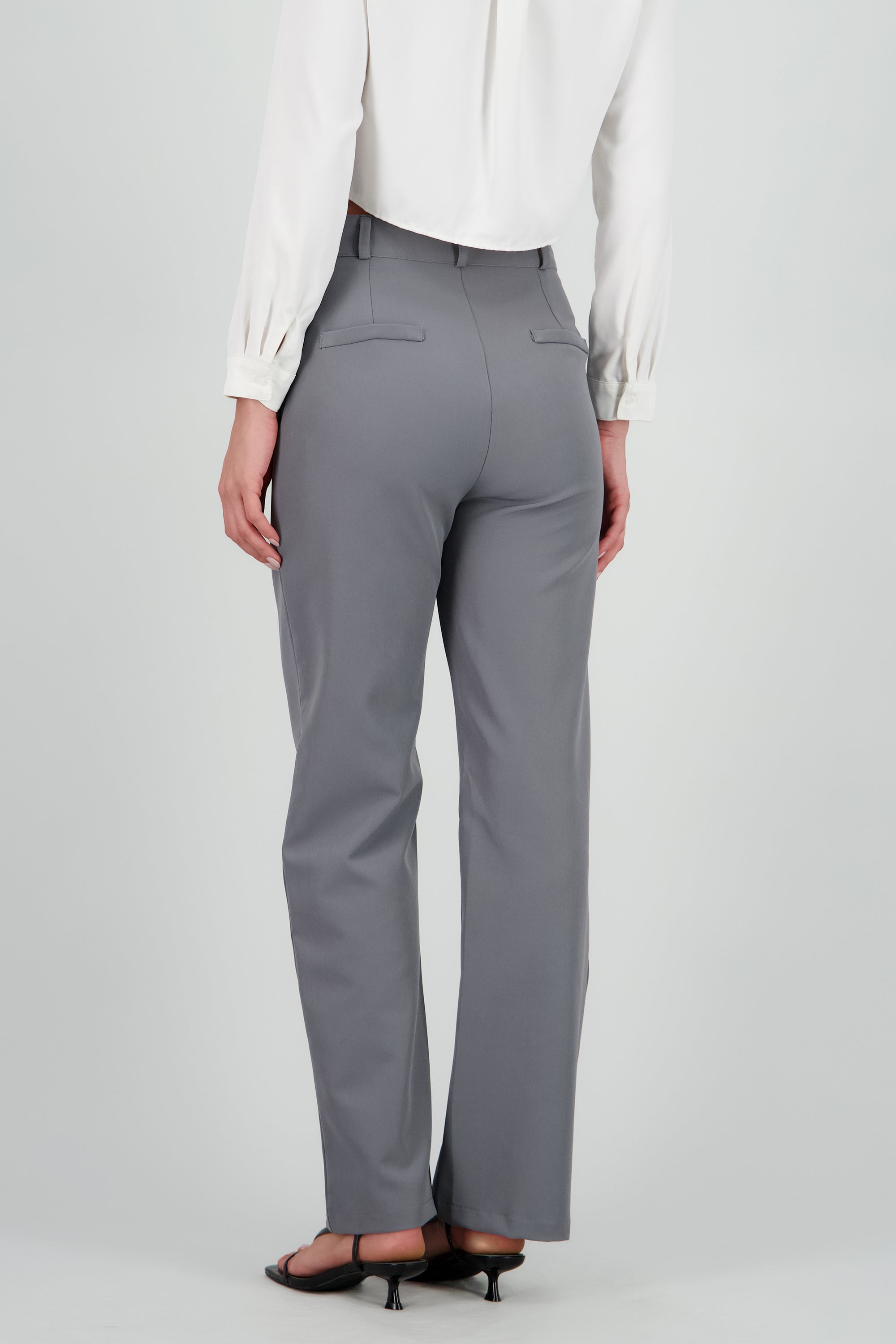 Pantalon basico sastreado GRIS CLARO