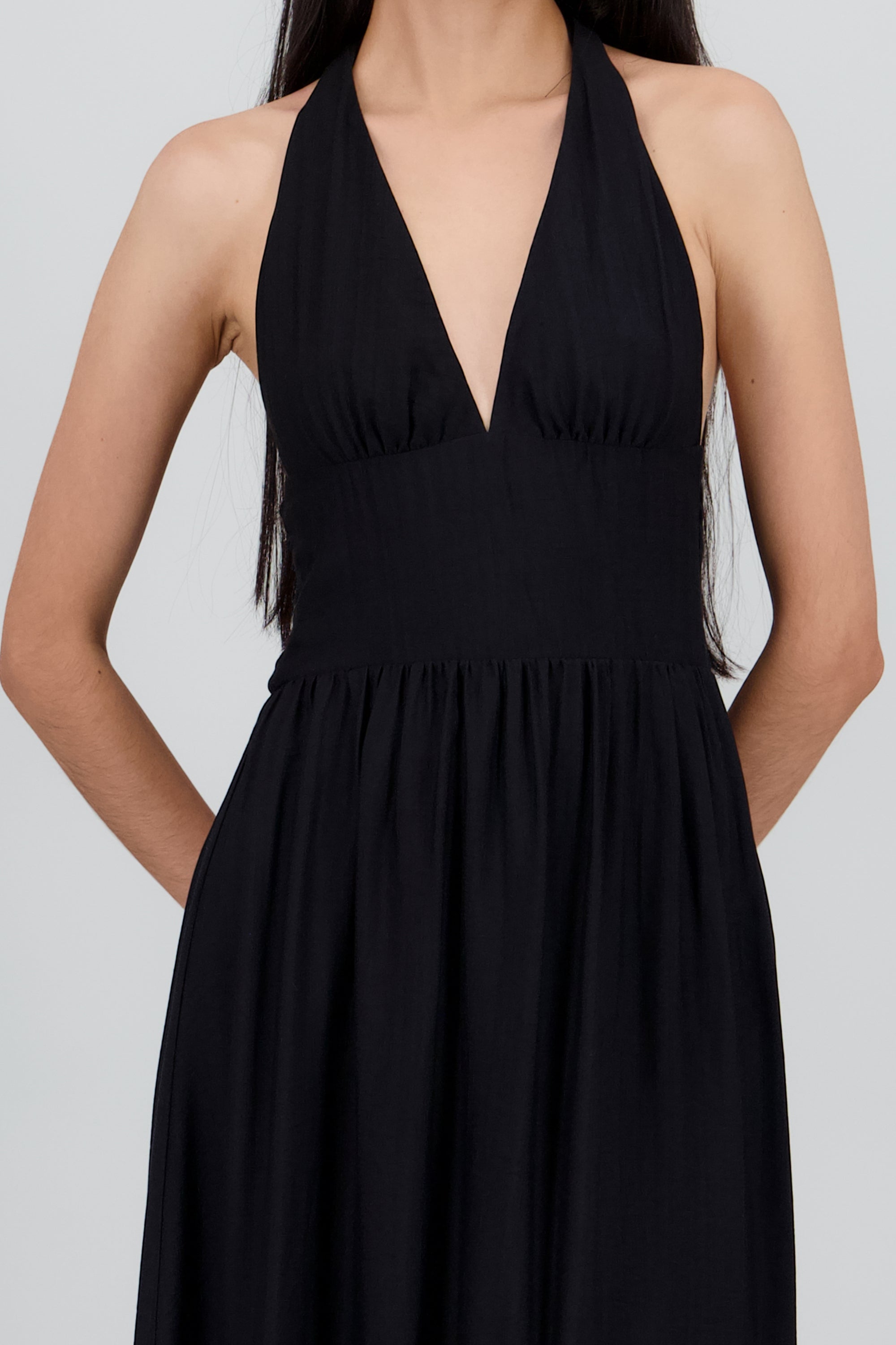 Vestido maxi halter amarre NEGRO