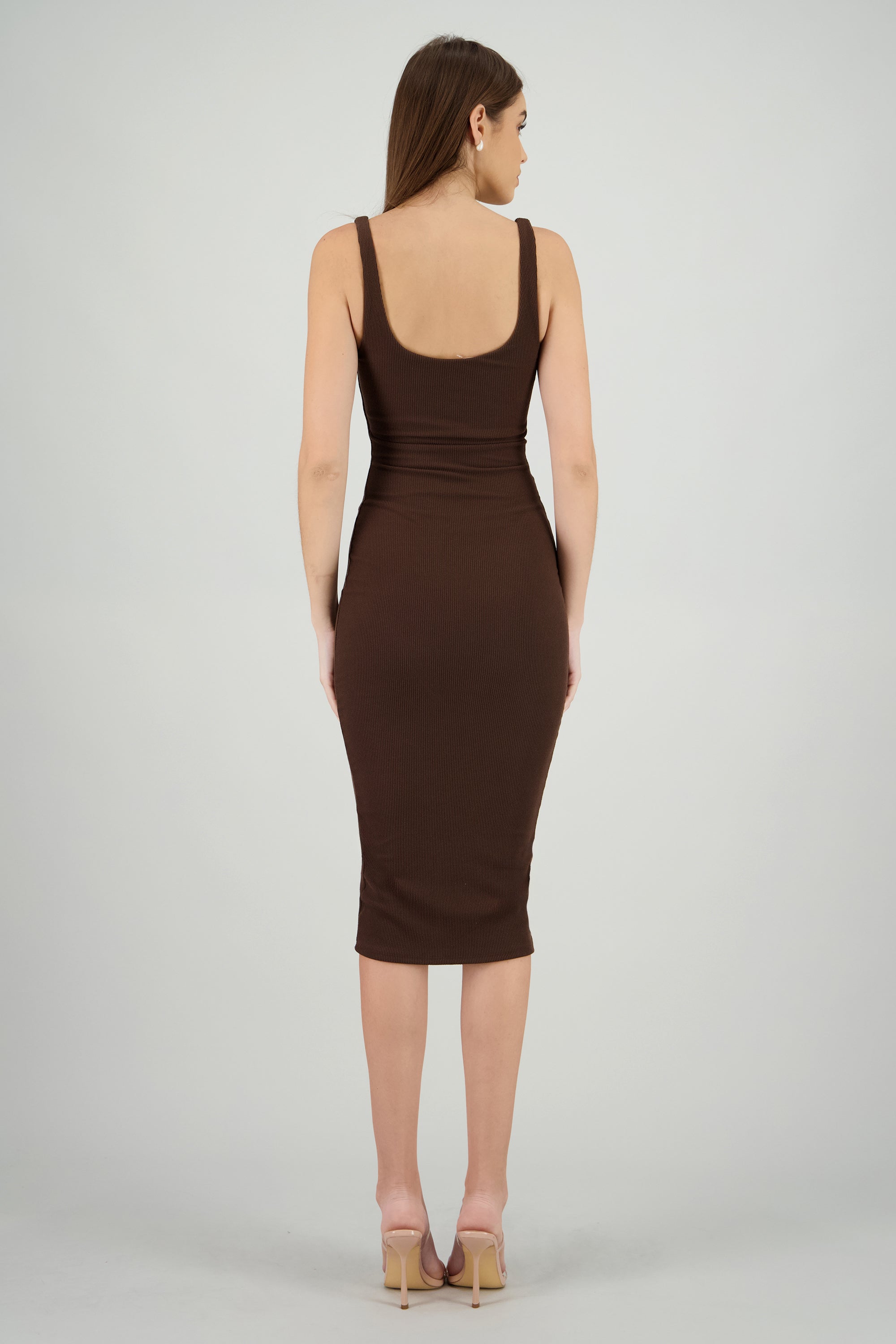 Vestido midi bodycon tirantes CHOCOLATE