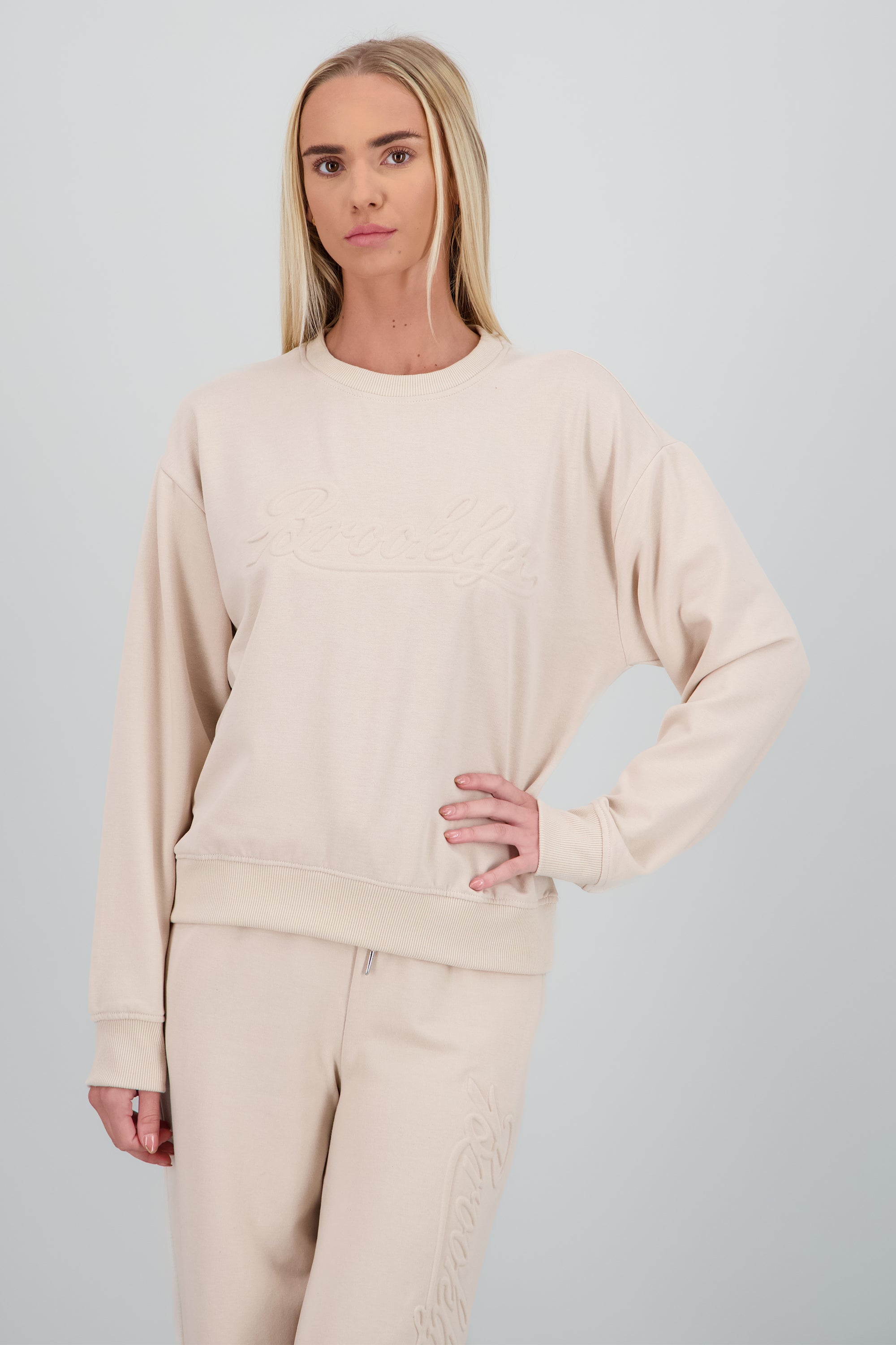 Sudadera letras volumen BEIGE