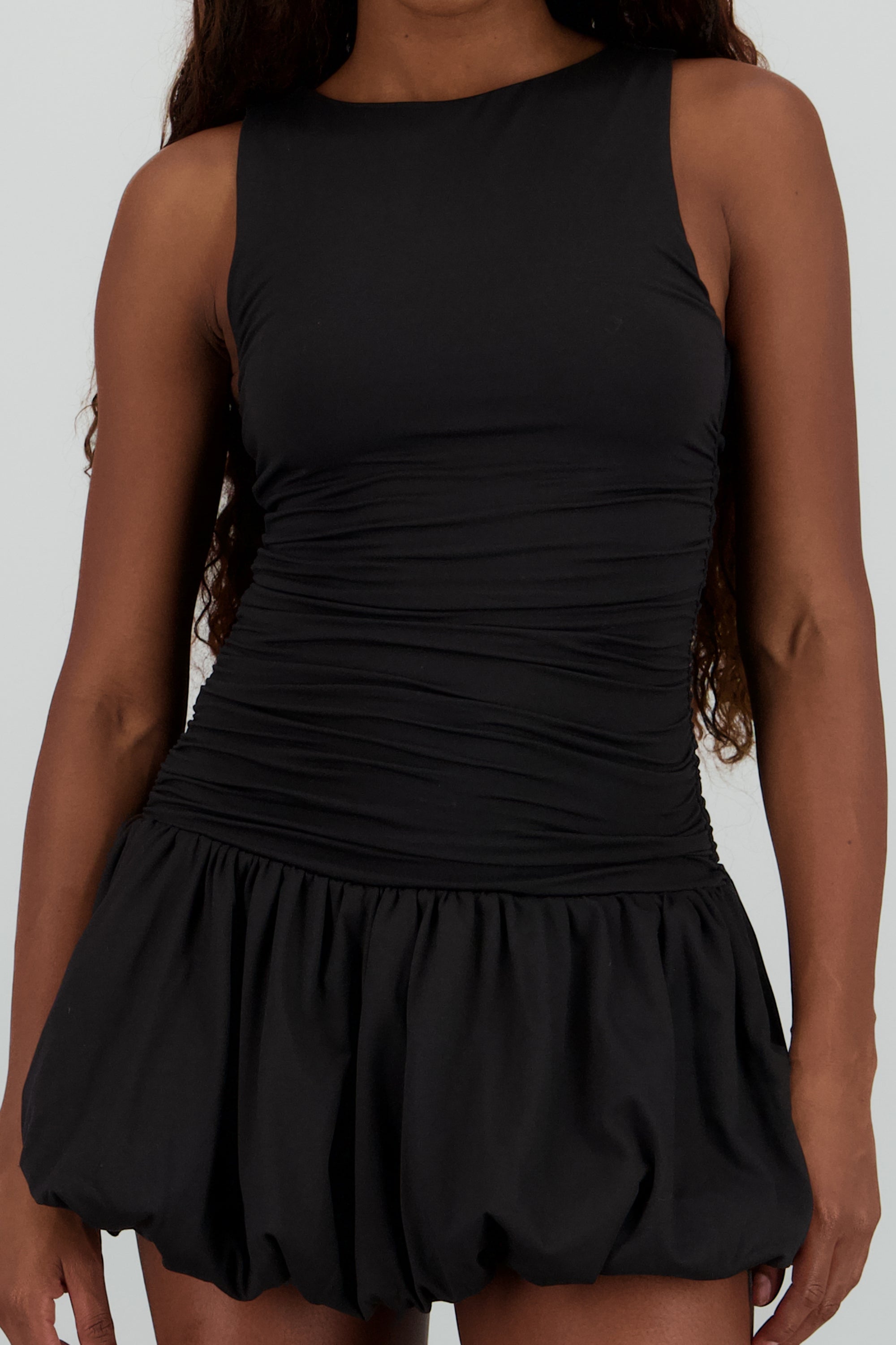 Vestido mini plisado burbuja NEGRO