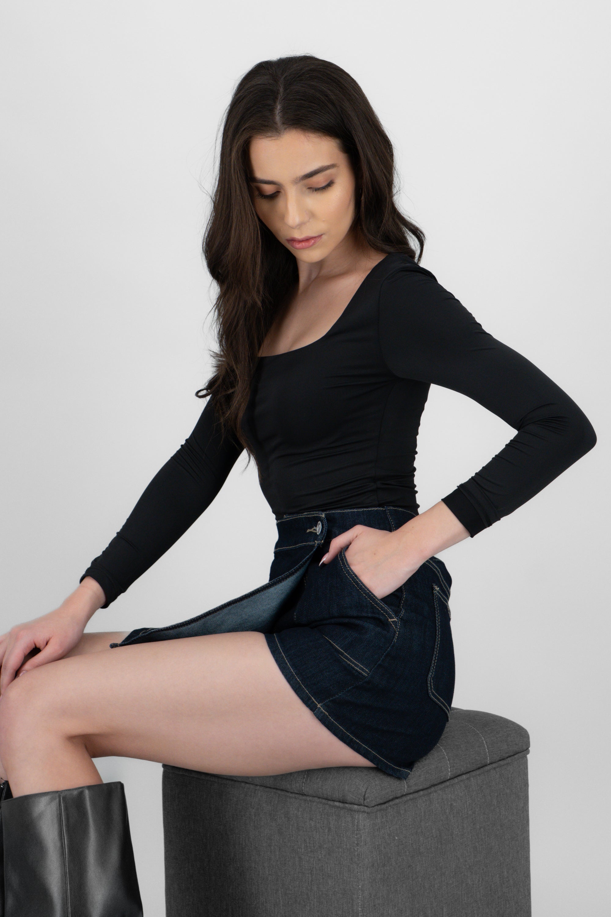 Bodysuit liso manga larga cuello cuadrado NEGRO