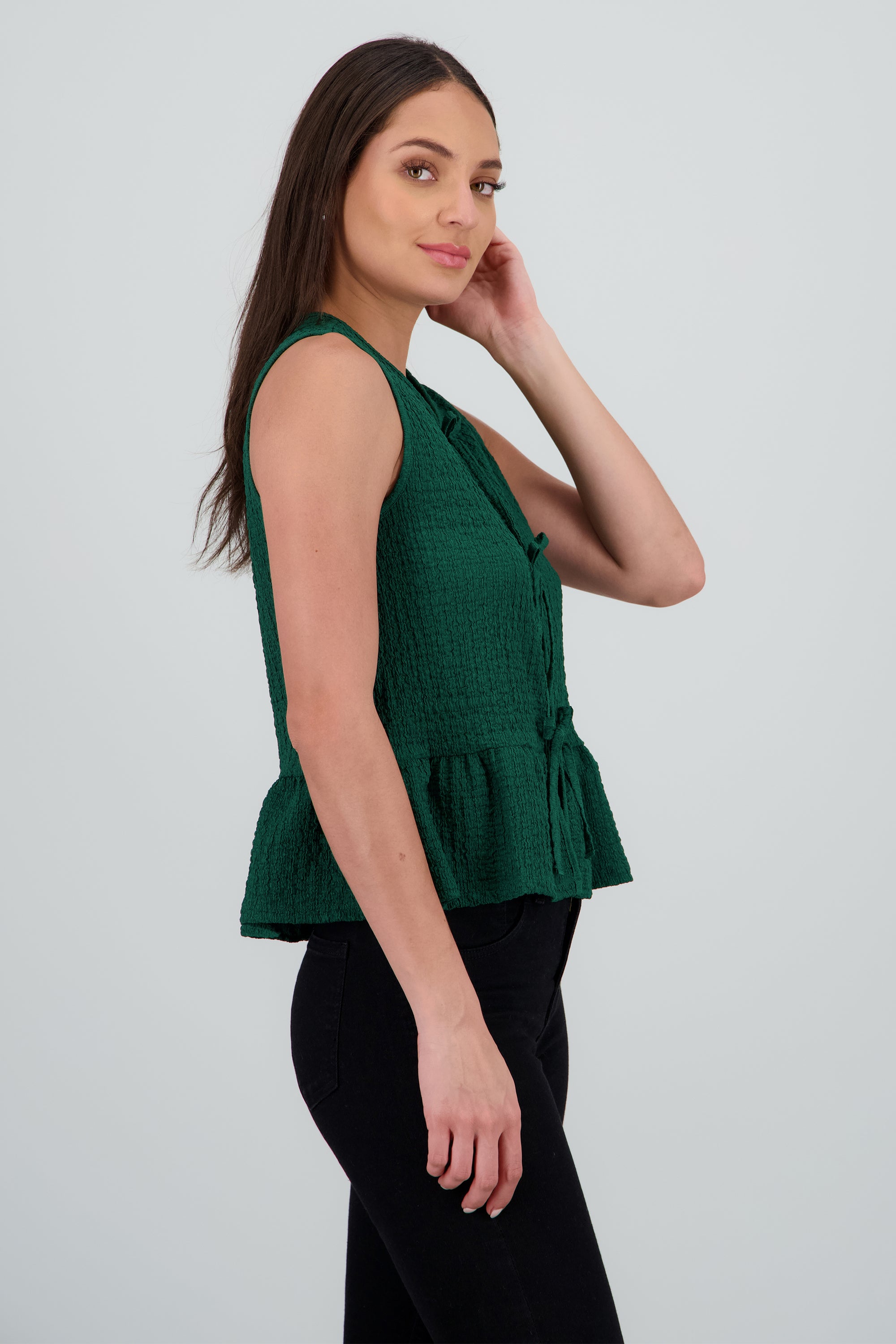 Blusa sin manga con olan y moños VERDE CAZADOR