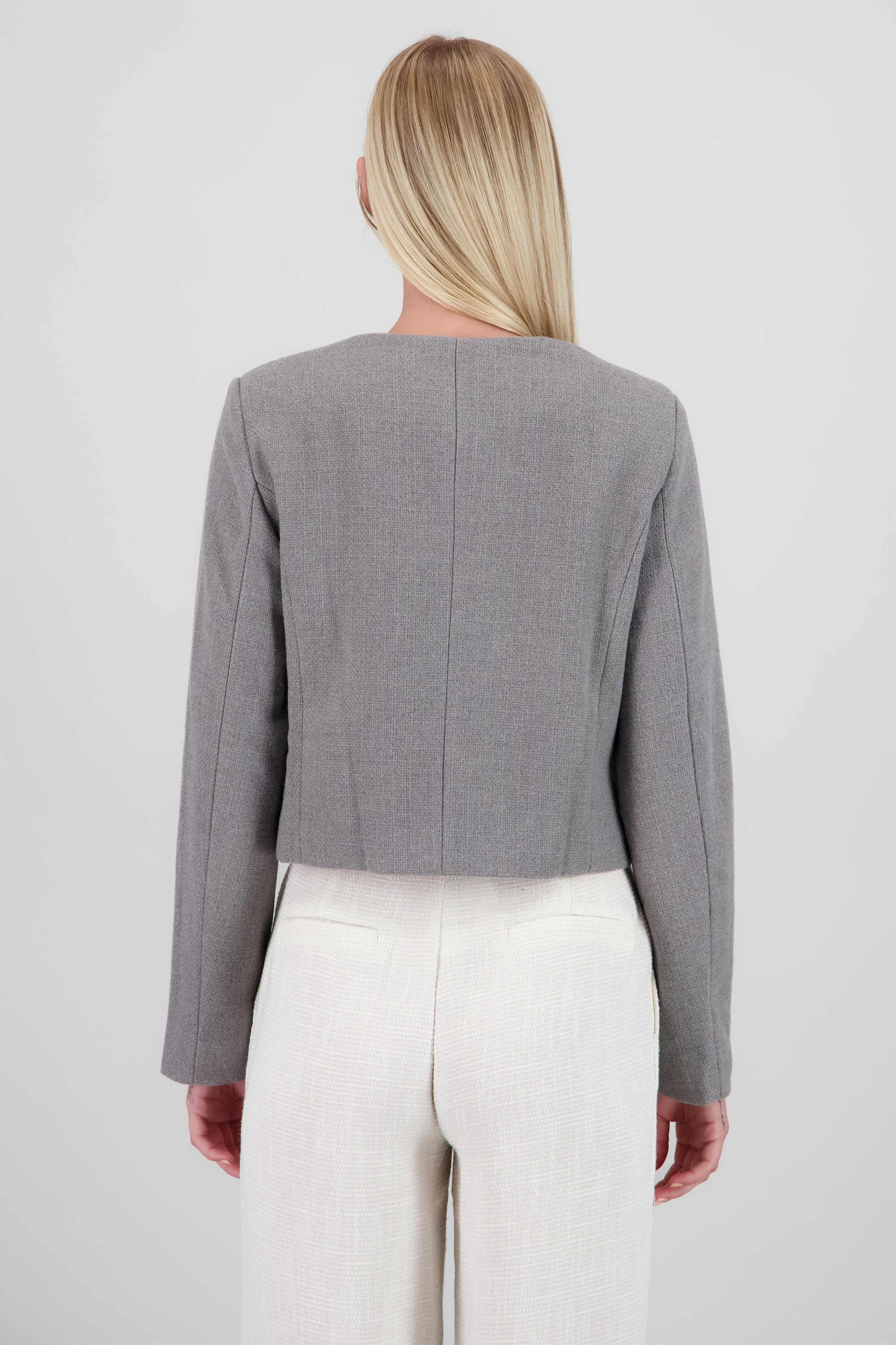 Saco tweed con bolsas y botones GRIS