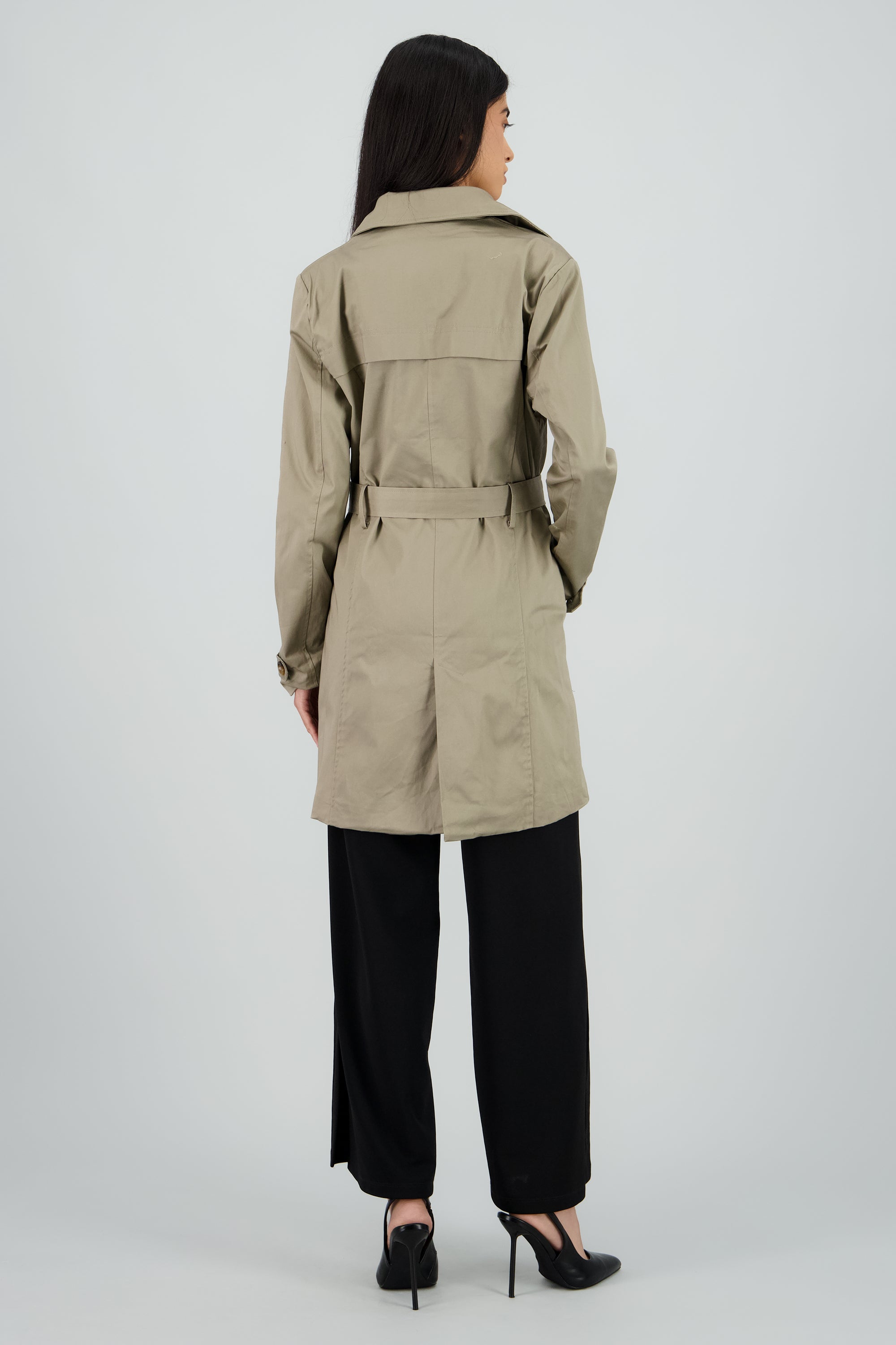 Gabardina lisa con botones OLIVO